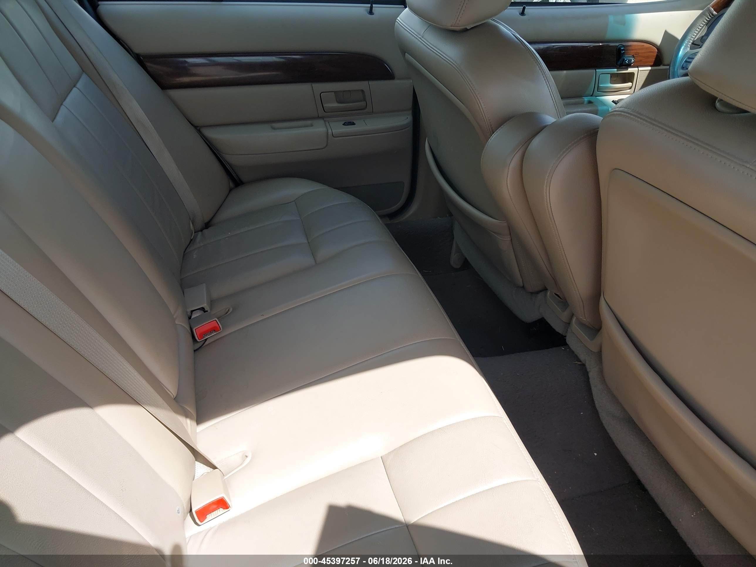 2003 Mercury Grand Marquis Ls Champagne vin: 2MEFM75W33X672272