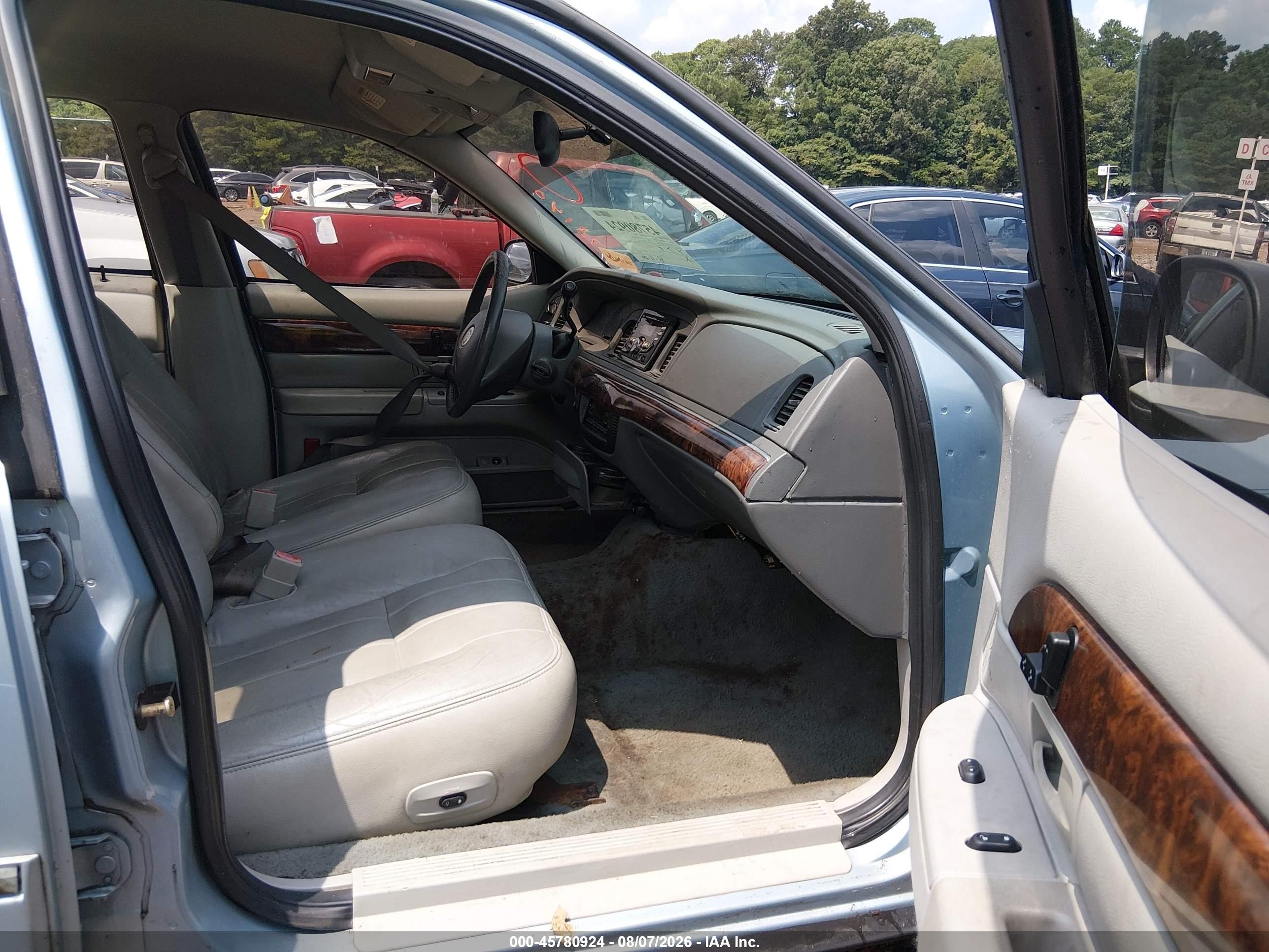2004 Mercury Grand Marquis Ls Blue vin: 2MEFM75W34X678140