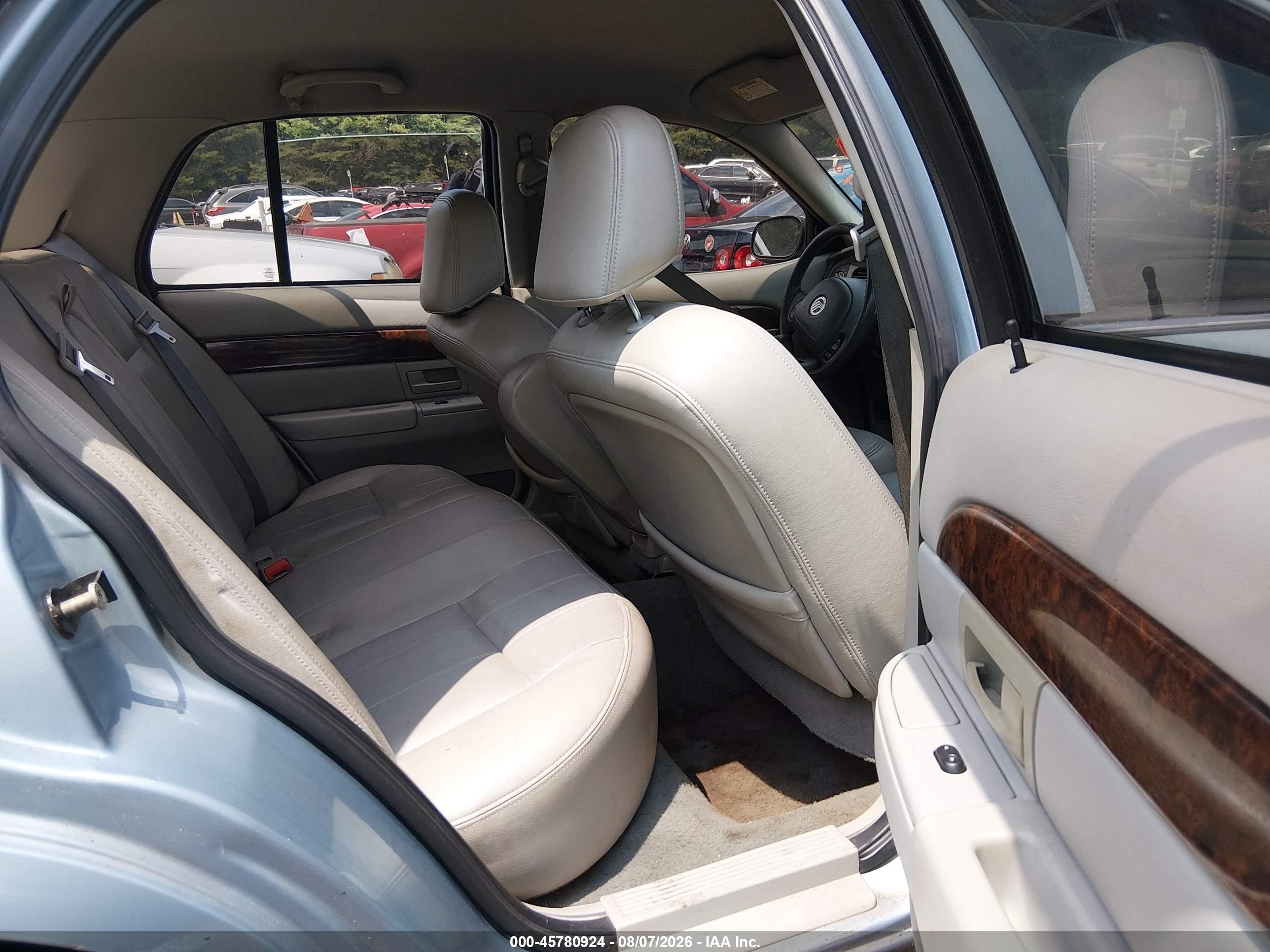 2004 Mercury Grand Marquis Ls Blue vin: 2MEFM75W34X678140