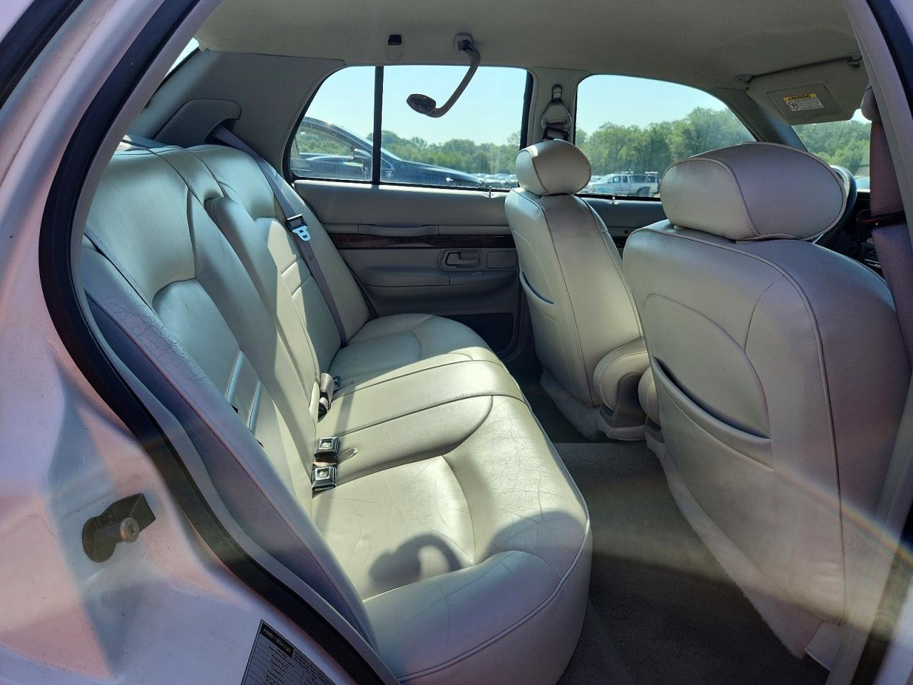 1998 Mercury Grand Marquis Ls White vin: 2MEFM75W3WX666413