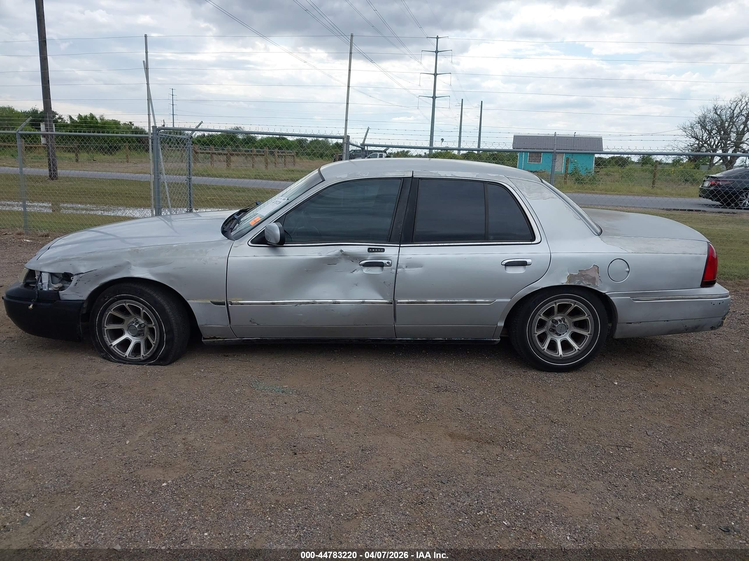 2000 Mercury Grand Marquis Ls Gray vin: 2MEFM75W3YX673008