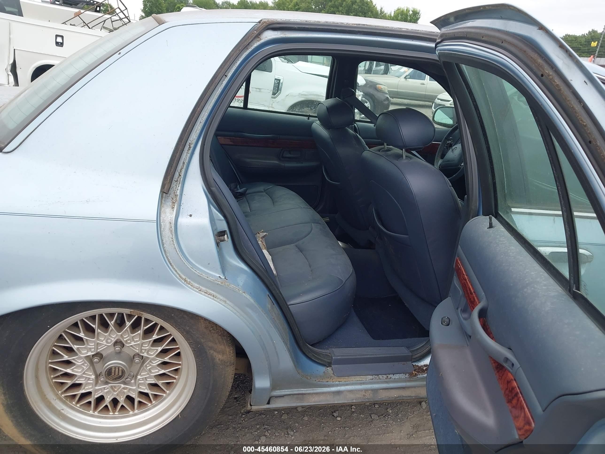 2000 Mercury Grand Marquis Ls Light Blue vin: 2MEFM75W3YX707576