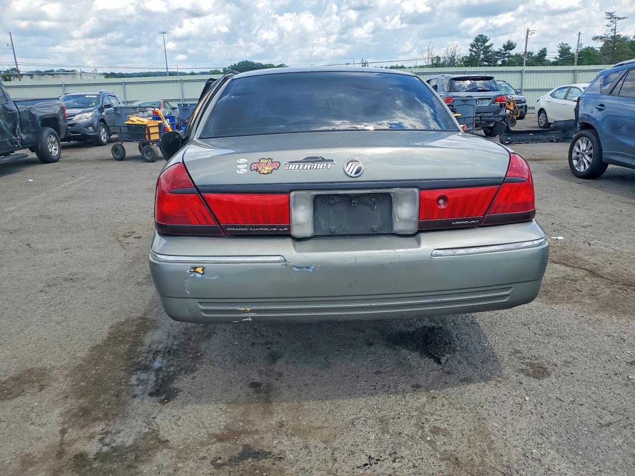 2002 Mercury Grand Marquis Ls Gray vin: 2MEFM75W42X649064