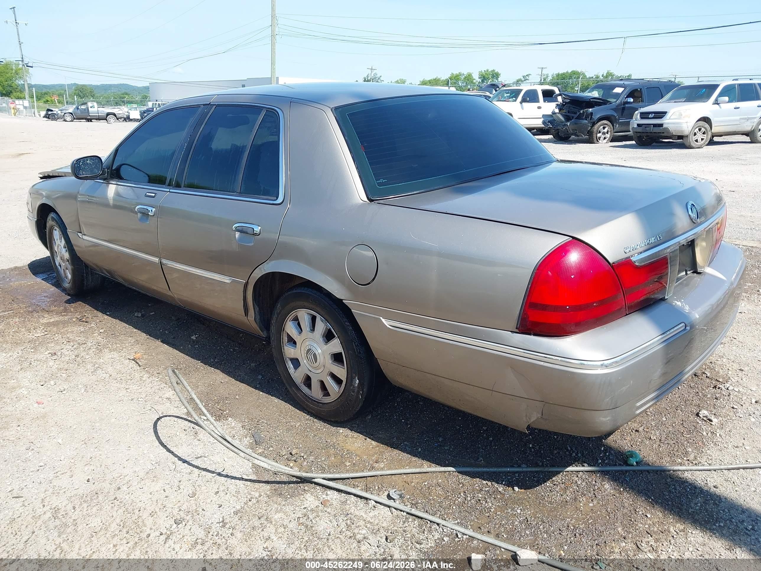 2003 Mercury Grand Marquis Ls Gold vin: 2MEFM75W43X643136