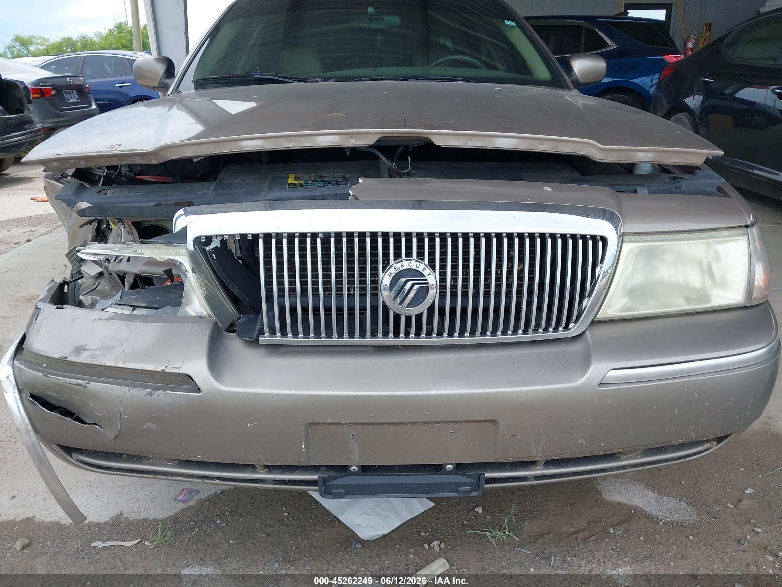 2003 Mercury Grand Marquis Ls Gold vin: 2MEFM75W43X643136