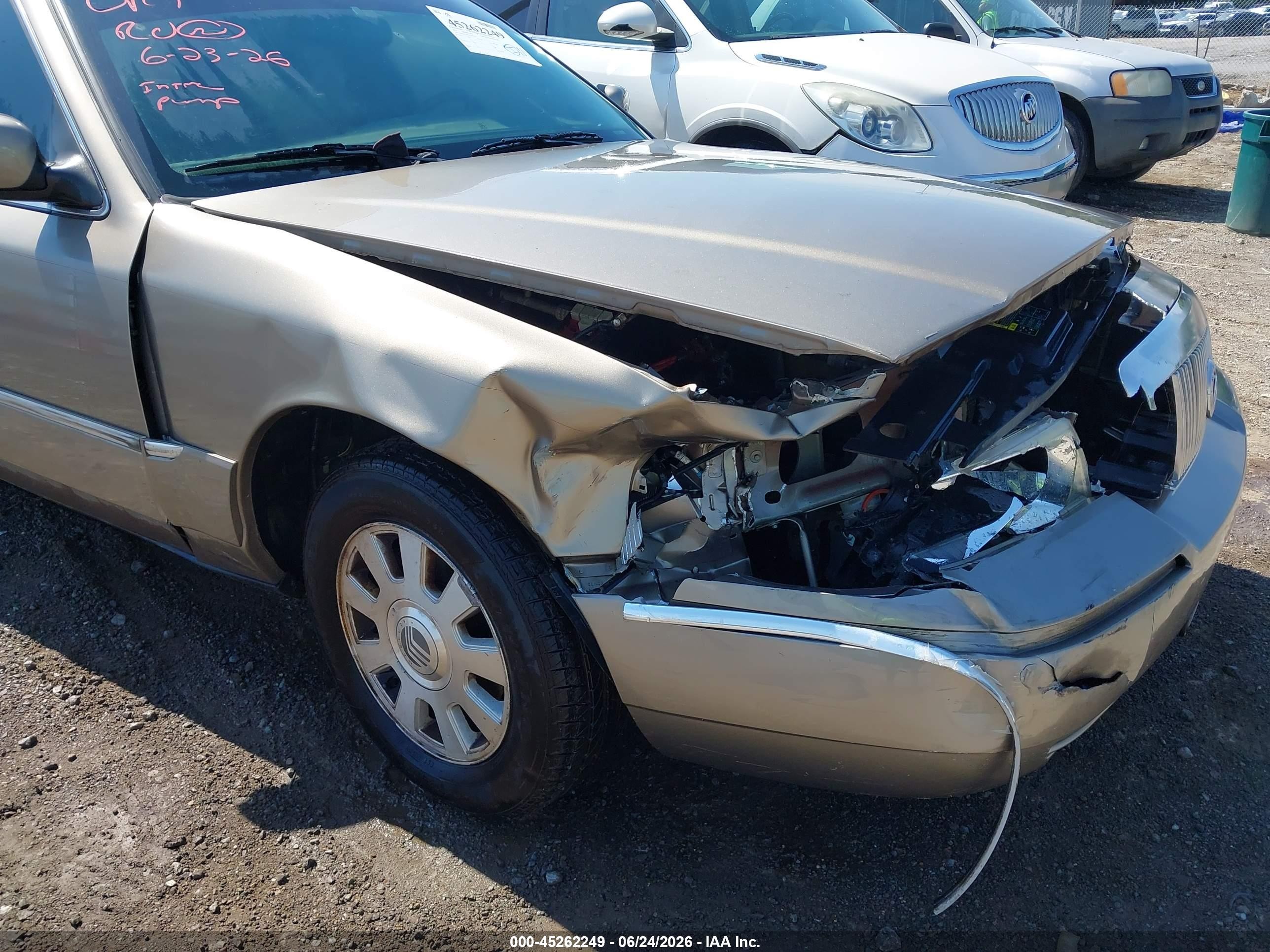 2003 Mercury Grand Marquis Ls Gold vin: 2MEFM75W43X643136