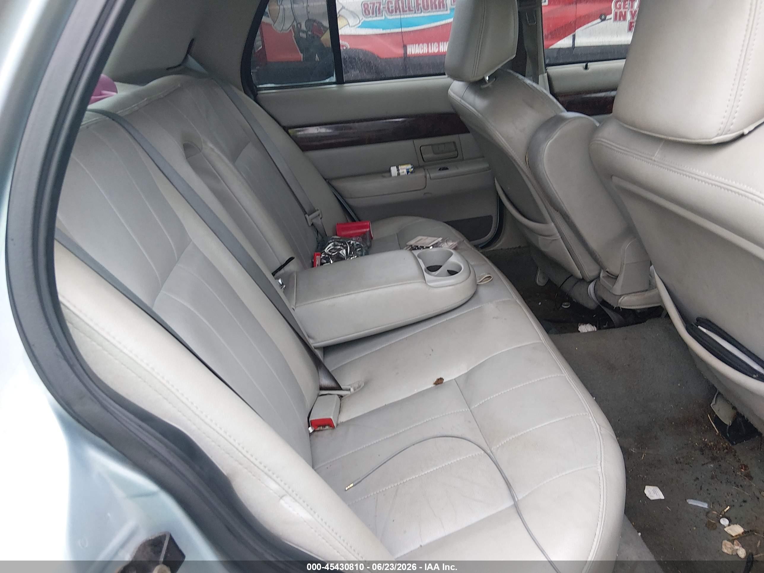 2004 Mercury Grand Marquis Ls Blue vin: 2MEFM75W44X687770
