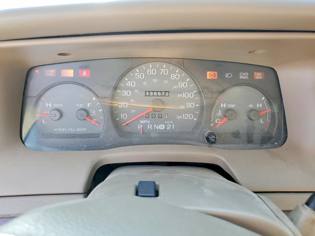 2005 Mercury Grand Marquis Ls Gold vin: 2MEFM75W45X634844