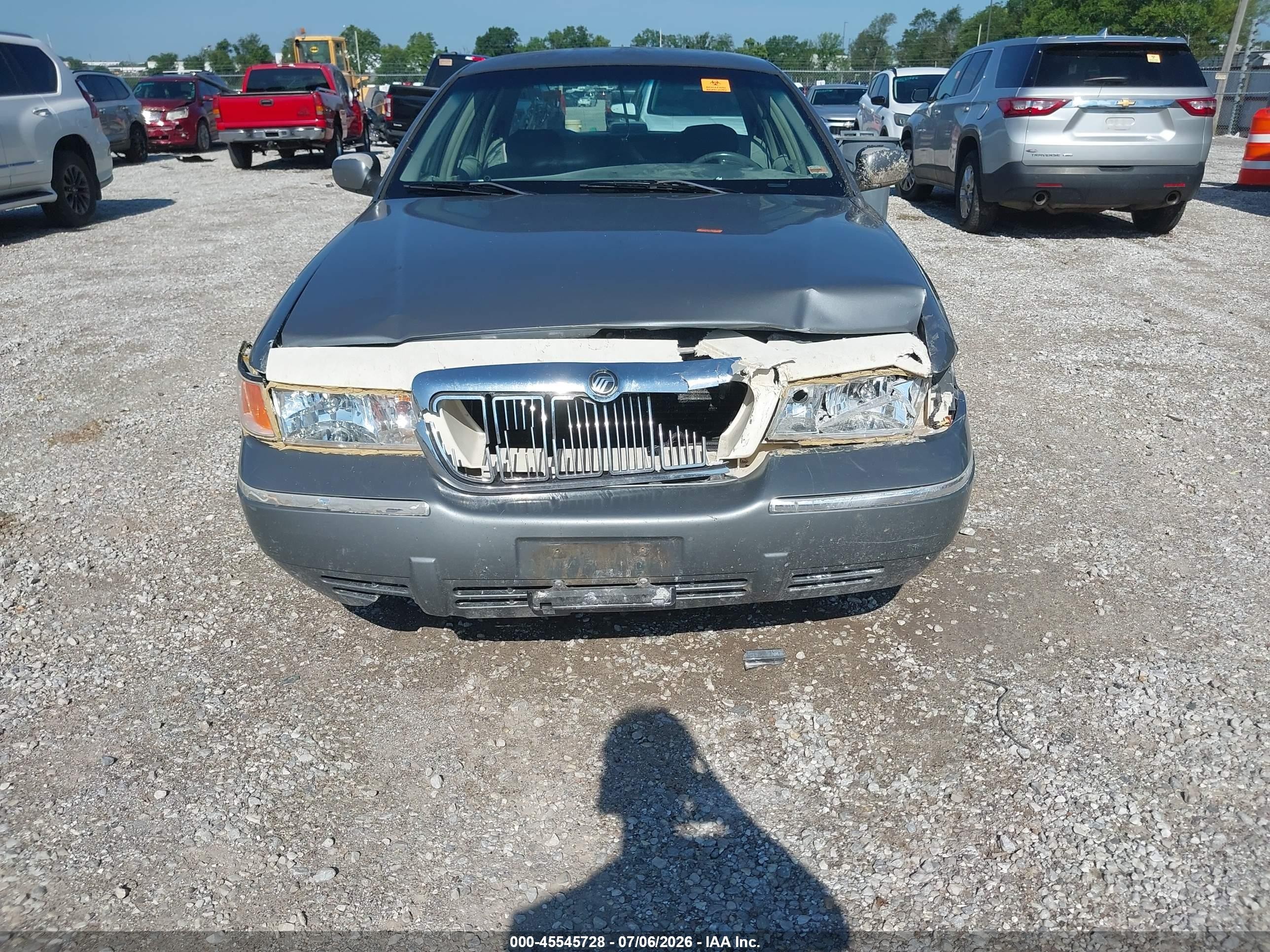 1998 Mercury Grand Marquis   Silver vin: 2MEFM75W4WX659874