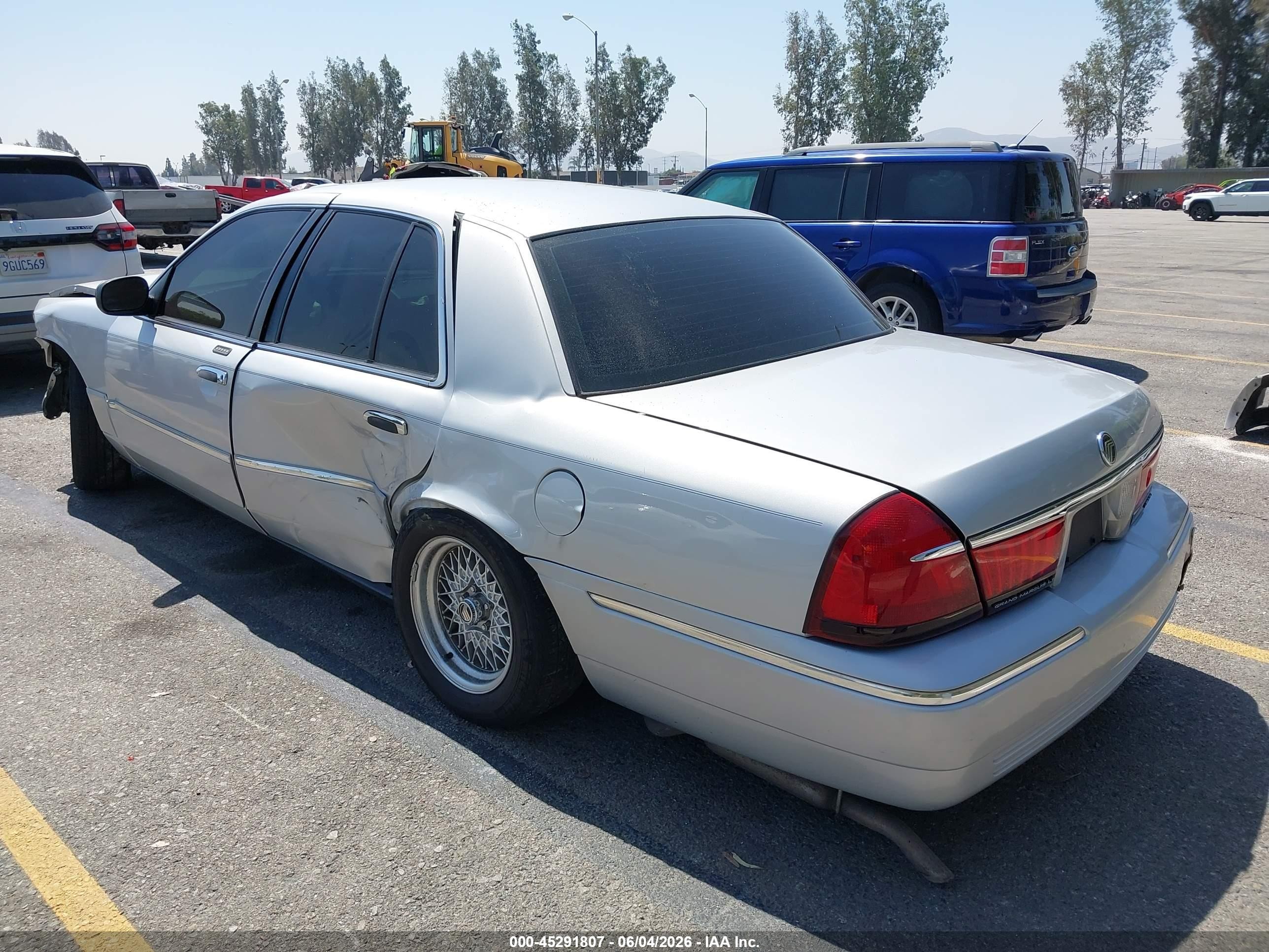 2000 Mercury Grand Marquis Ls Silver vin: 2MEFM75W4YX614159