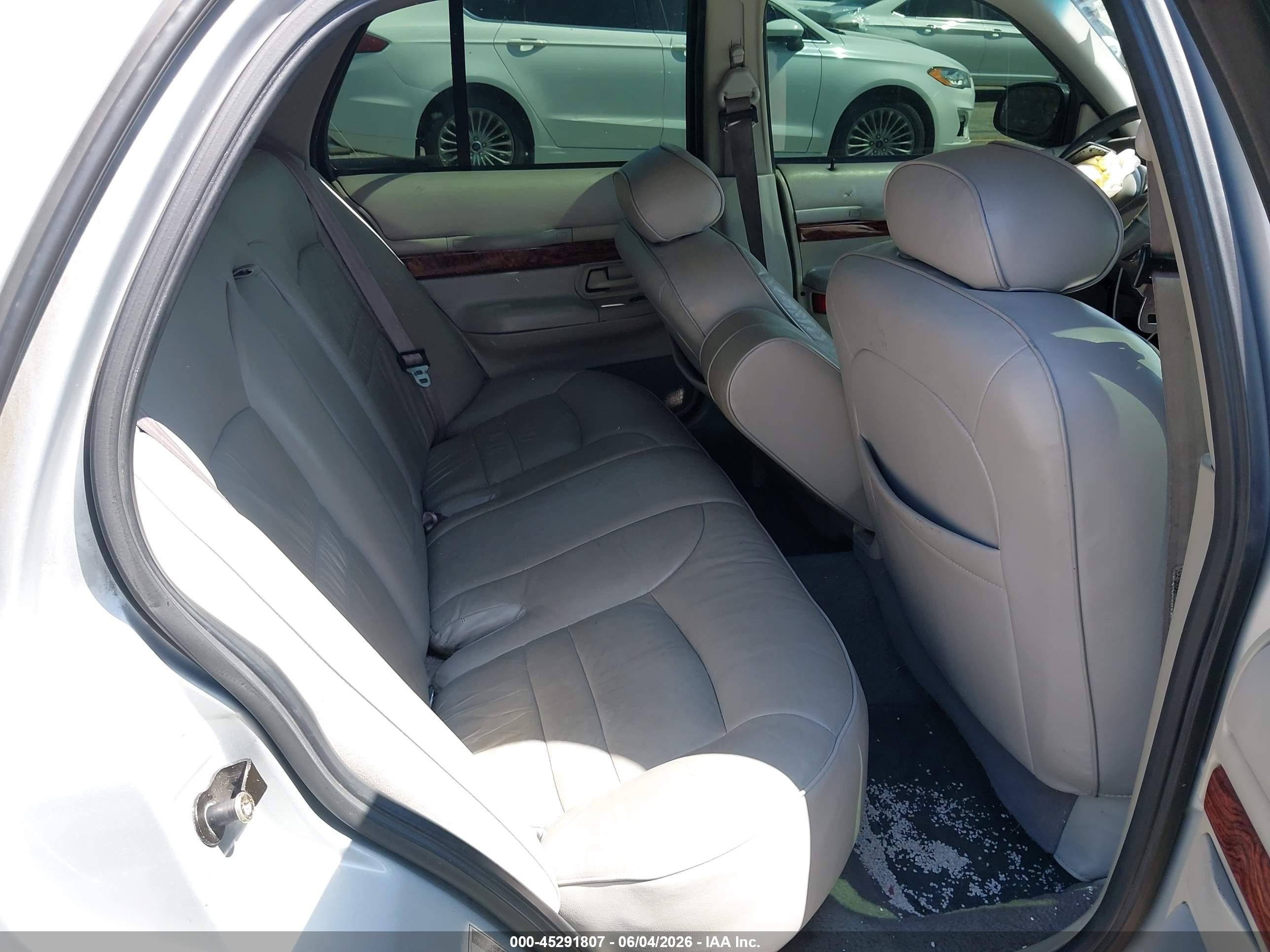 2000 Mercury Grand Marquis Ls Silver vin: 2MEFM75W4YX614159