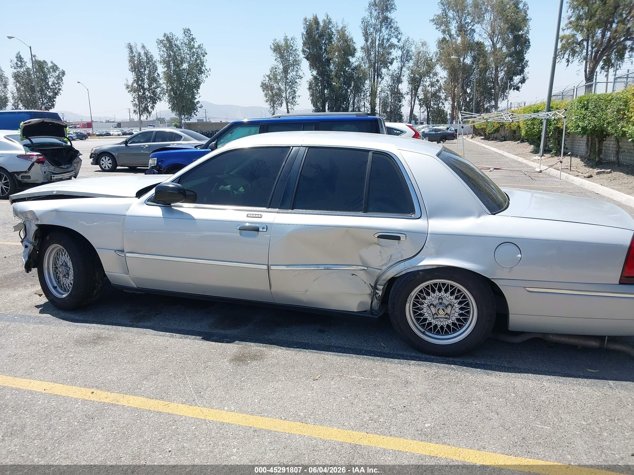 2000 Mercury Grand Marquis Ls Silver vin: 2MEFM75W4YX614159