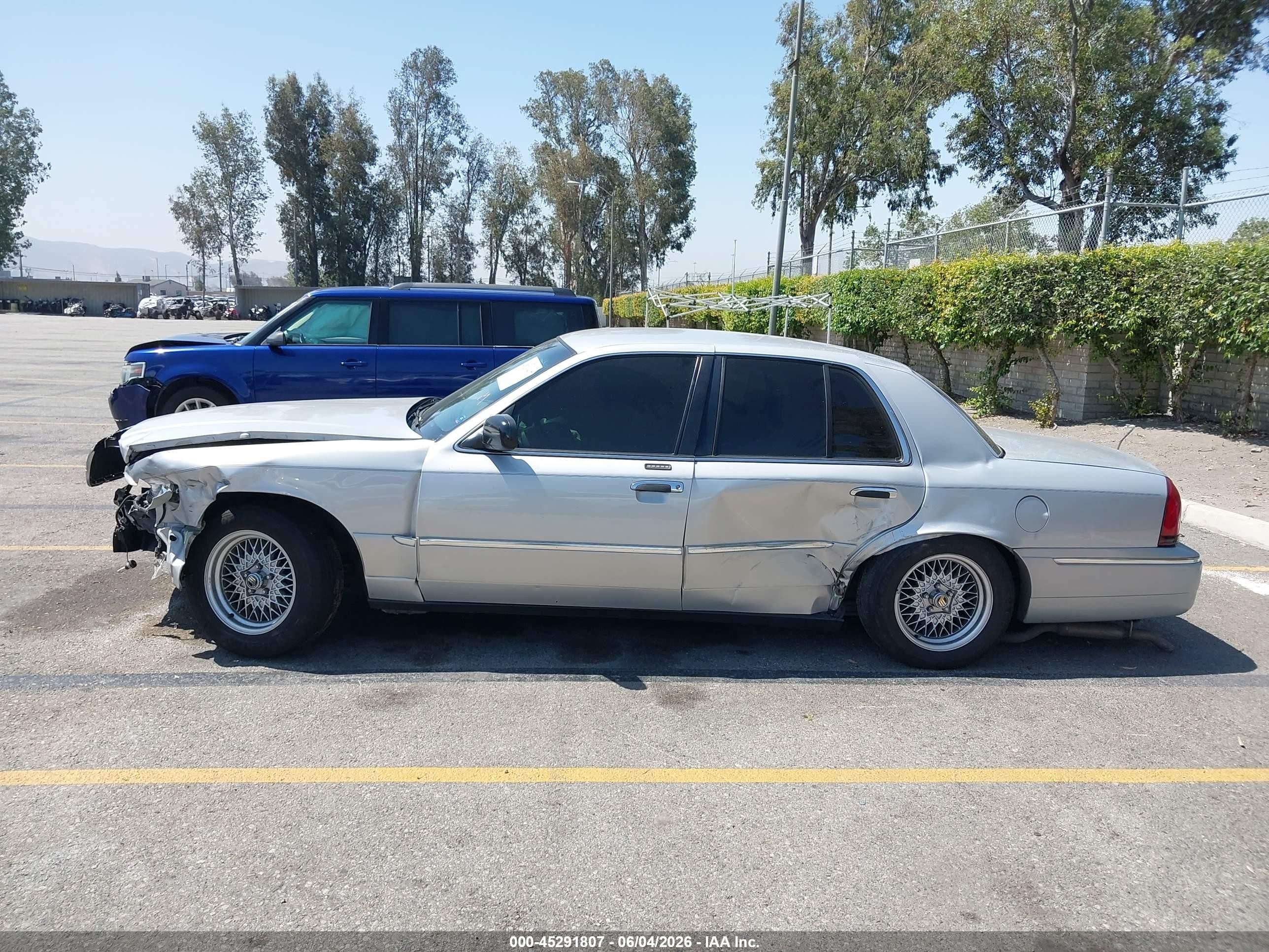 2000 Mercury Grand Marquis Ls Silver vin: 2MEFM75W4YX614159