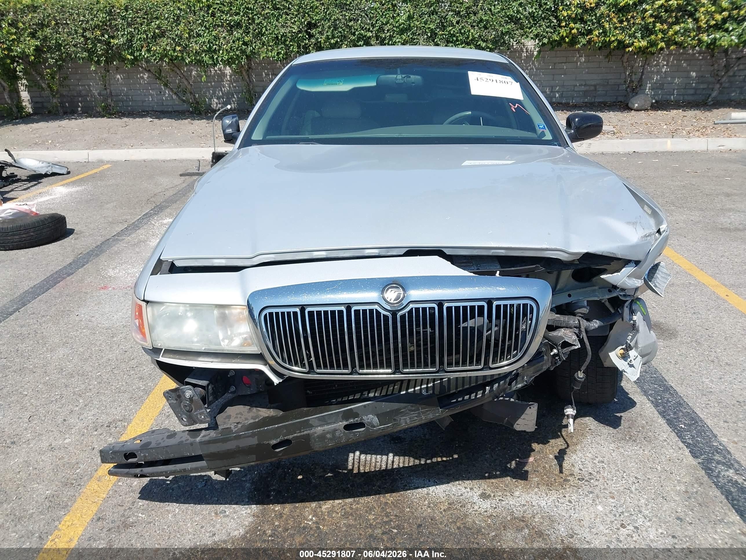 2000 Mercury Grand Marquis Ls Silver vin: 2MEFM75W4YX614159