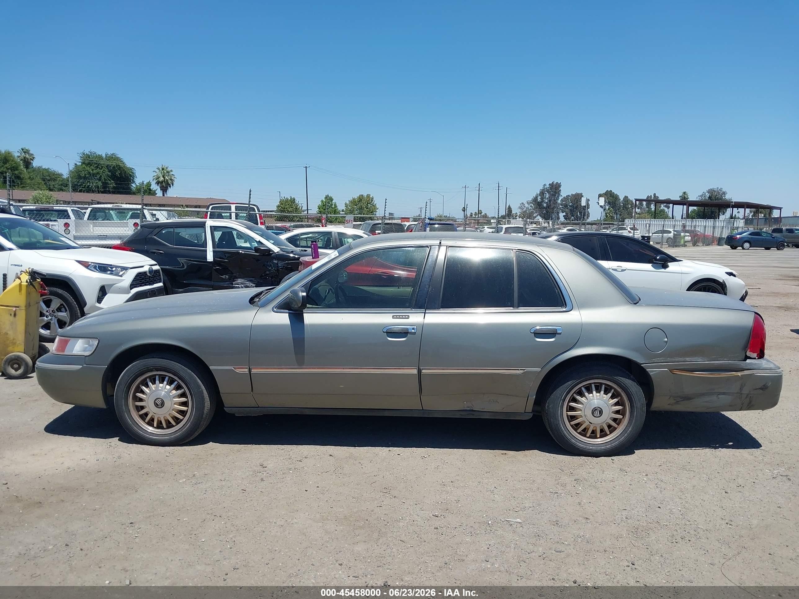 2000 Mercury Grand Marquis Ls Серый vin: 2MEFM75W4YX685992