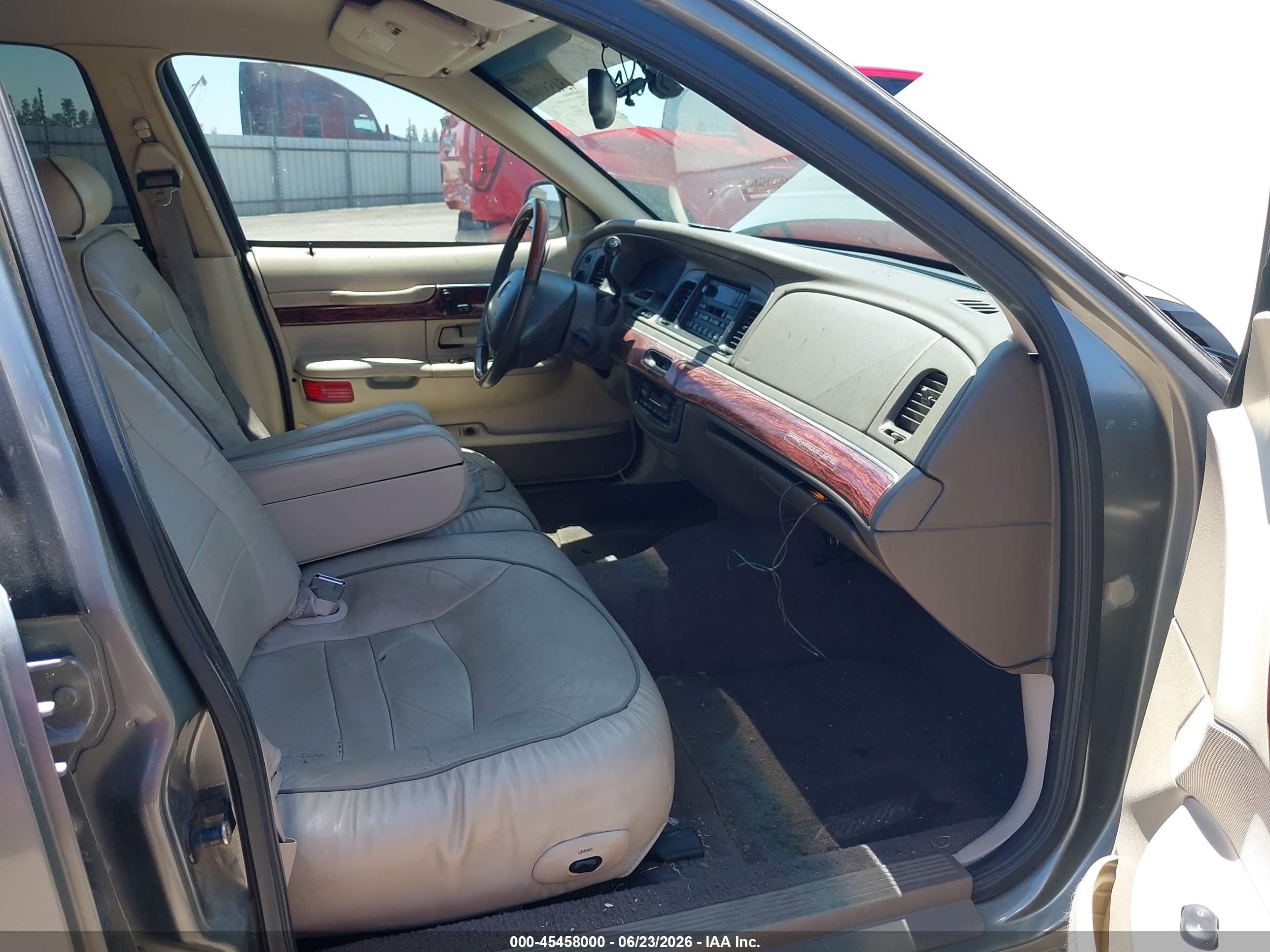 2000 Mercury Grand Marquis Ls Серый vin: 2MEFM75W4YX685992