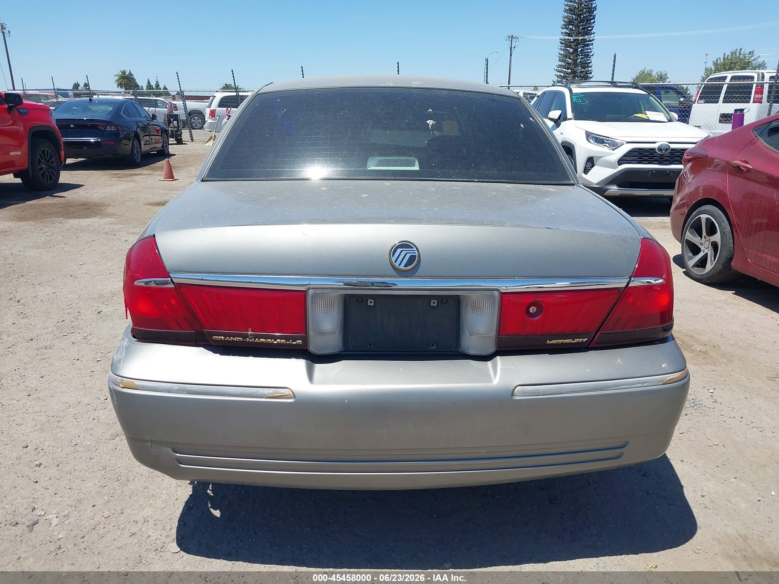 2000 Mercury Grand Marquis Ls Серый vin: 2MEFM75W4YX685992