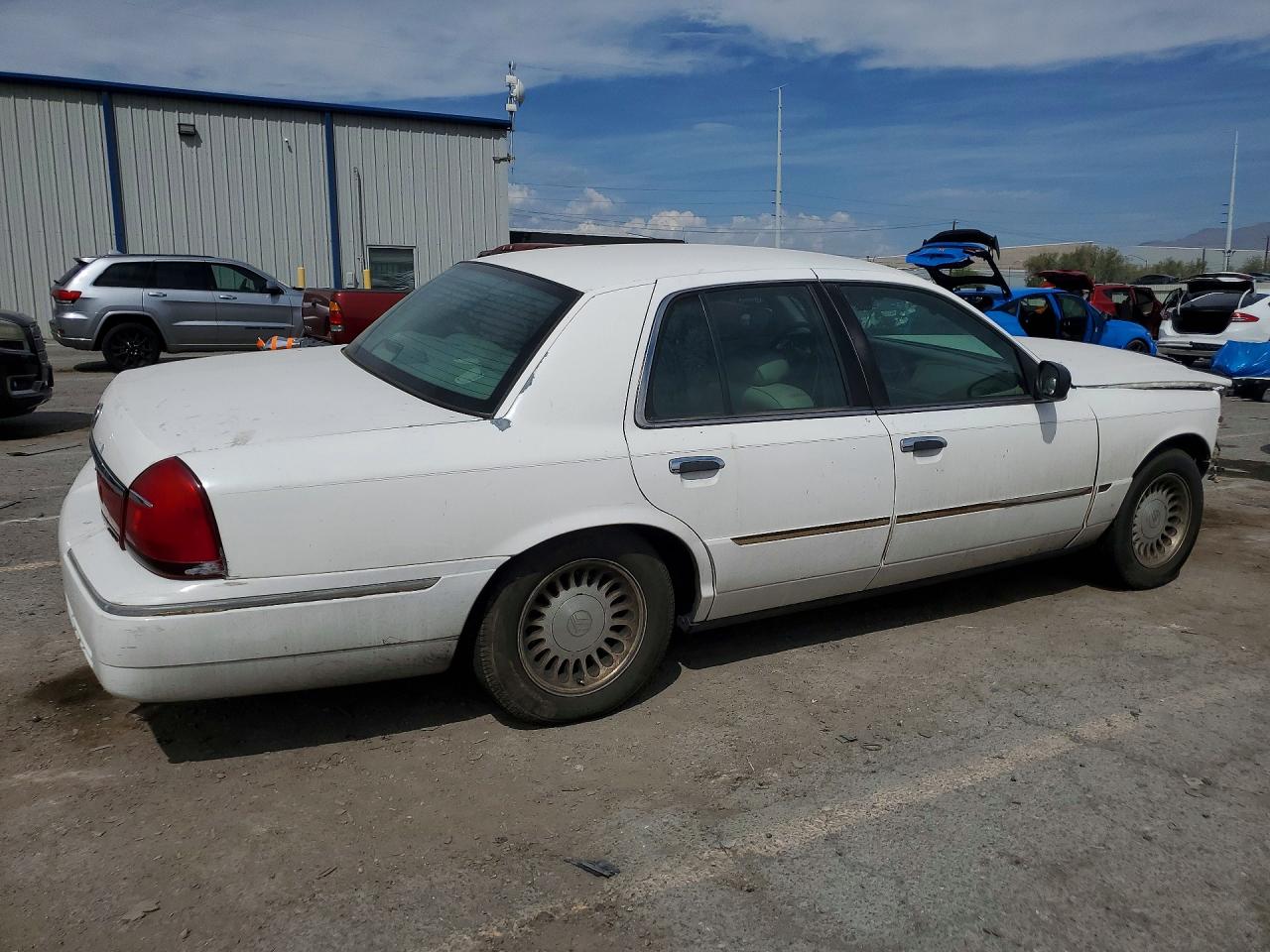 2000 Mercury Grand Marquis Ls White vin: 2MEFM75W4YX722359