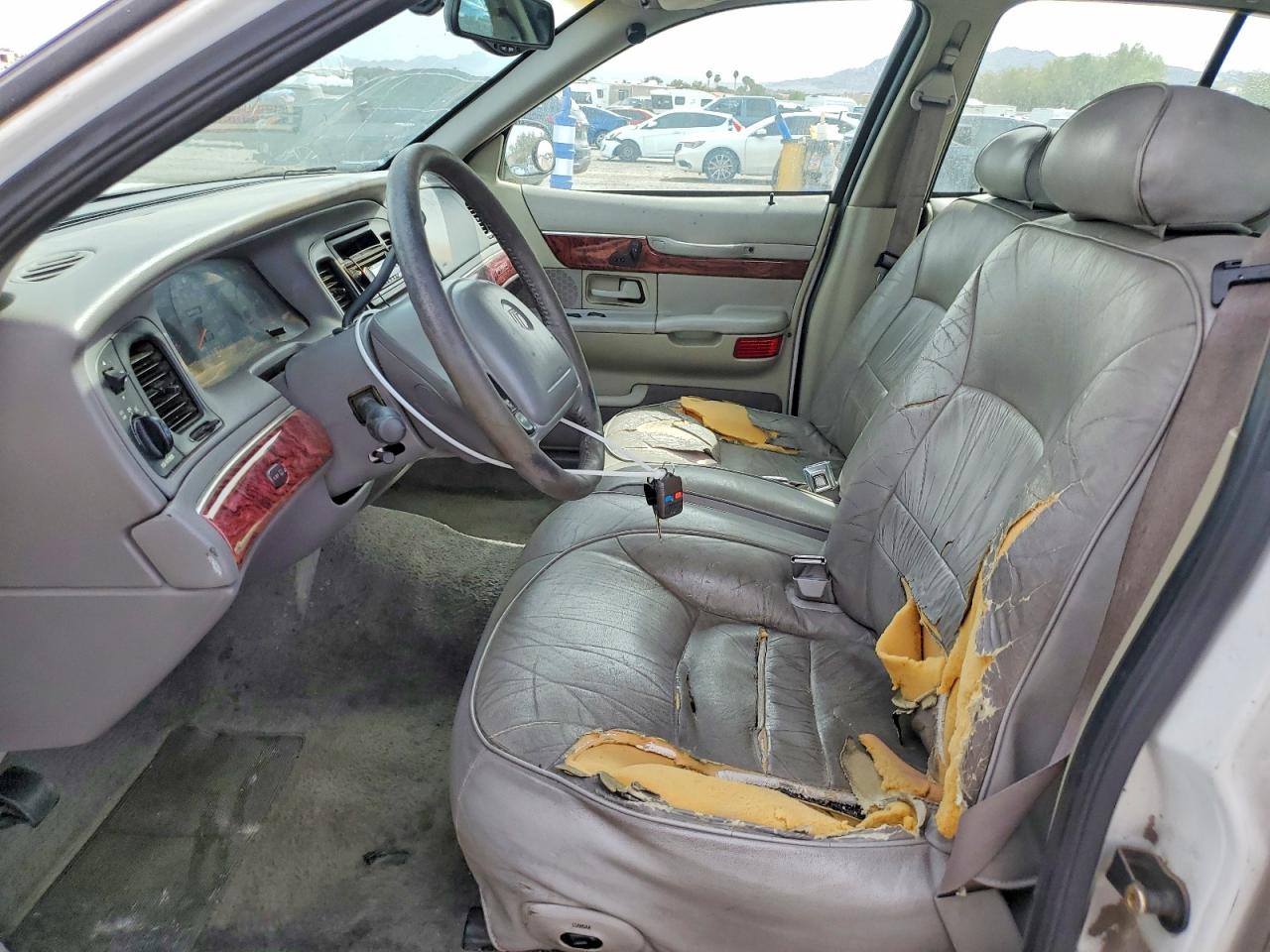 2000 Mercury Grand Marquis Ls White vin: 2MEFM75W4YX722359