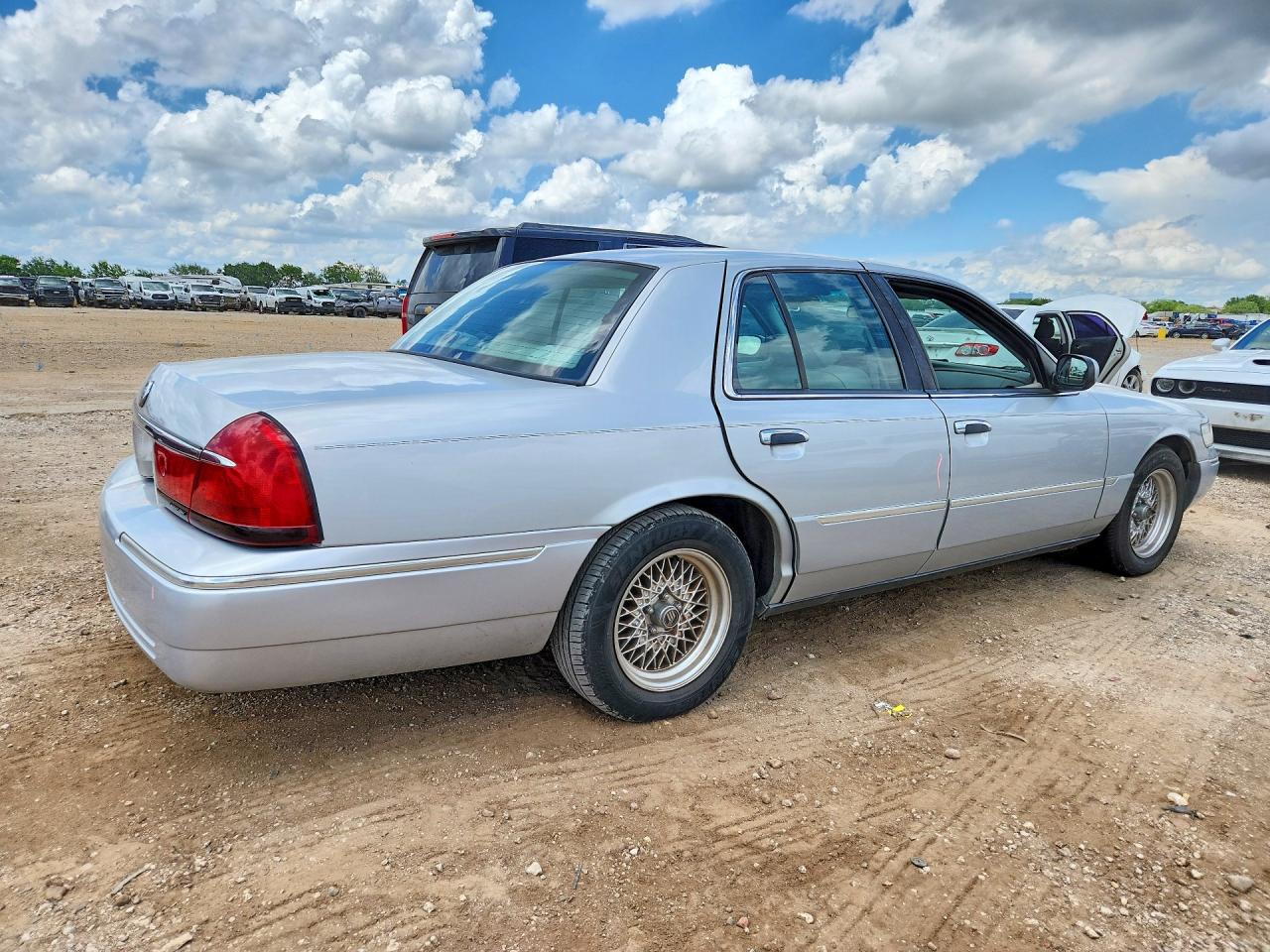 2001 Mercury Grand Marquis Ls Silver vin: 2MEFM75W51X602513
