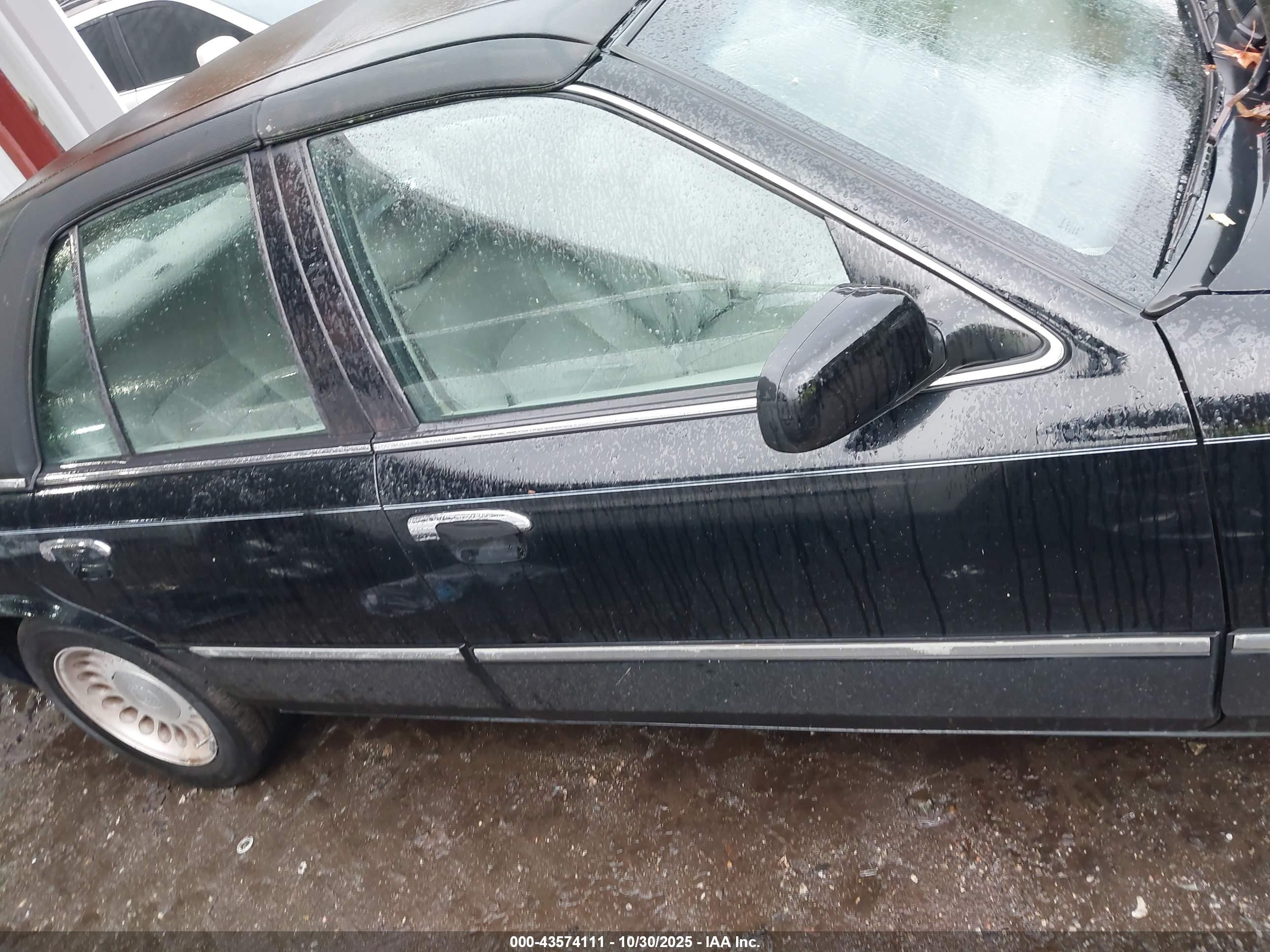 2002 Mercury Grand Marquis Ls Black vin: 2MEFM75W52X610953