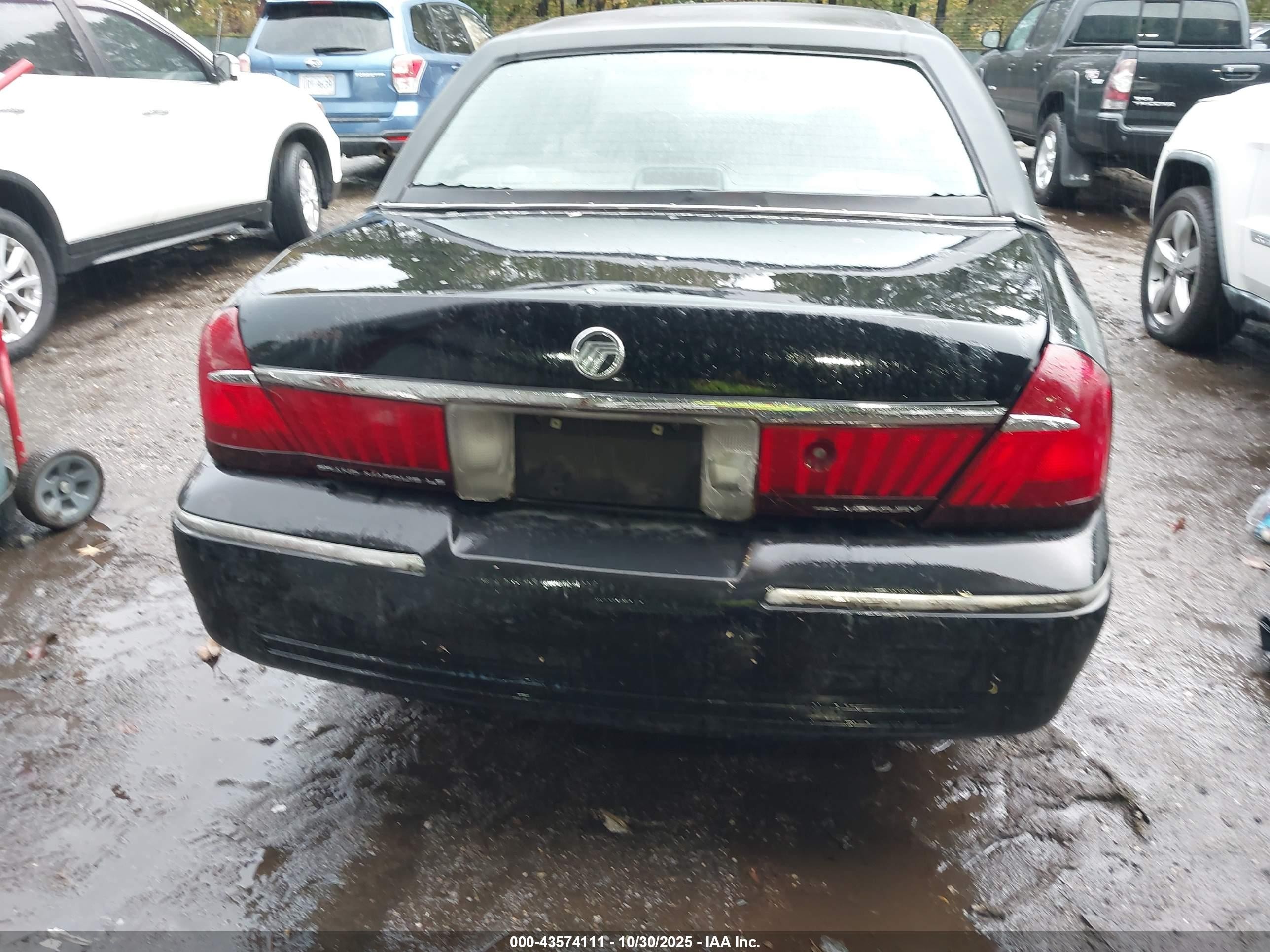 2002 Mercury Grand Marquis Ls Black vin: 2MEFM75W52X610953