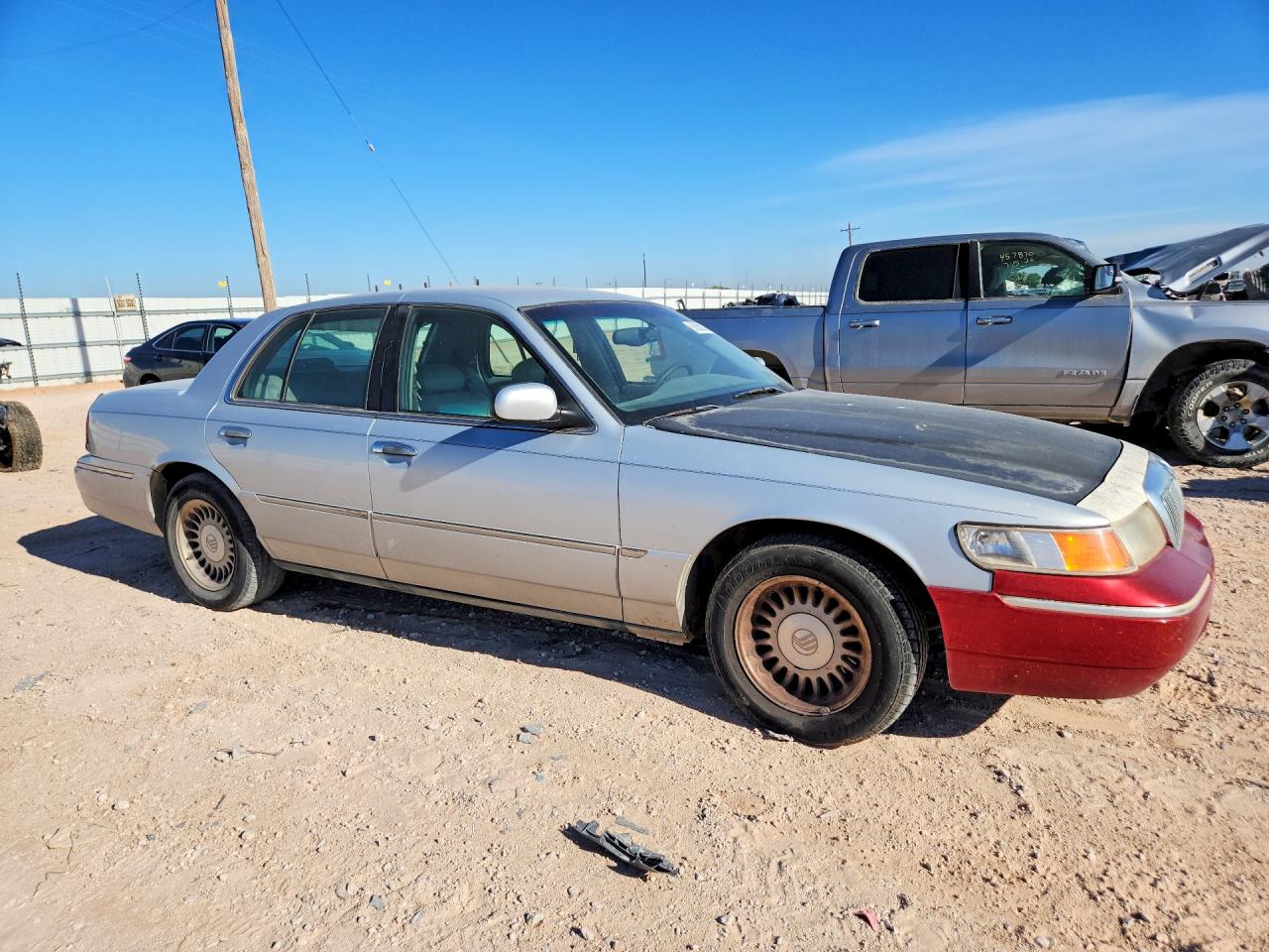 2002 Mercury Grand Marquis Ls Silver vin: 2MEFM75W52X622696