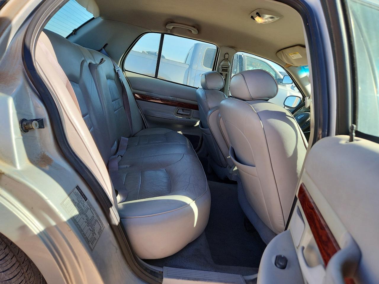 2002 Mercury Grand Marquis Ls Silver vin: 2MEFM75W52X622696