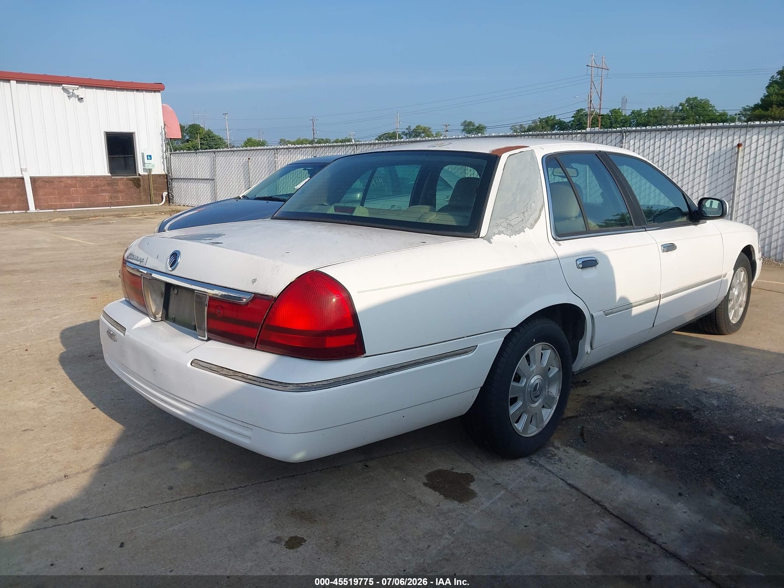 2003 Mercury Grand Marquis Ls White vin: 2MEFM75W53X661483