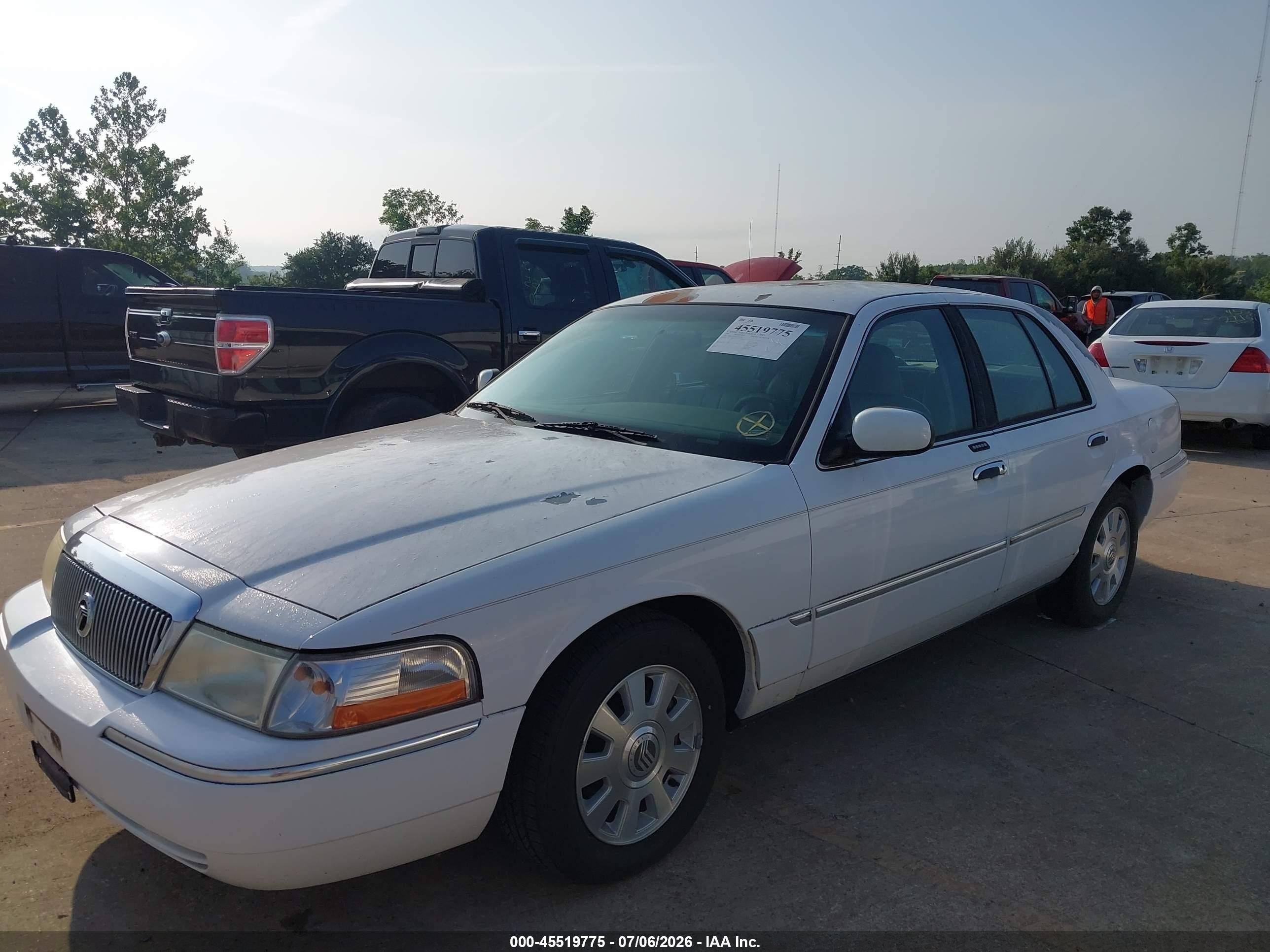 2003 Mercury Grand Marquis Ls White vin: 2MEFM75W53X661483