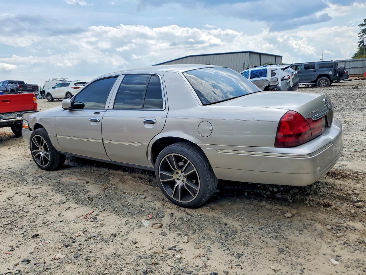 2004 Mercury Grand Marquis Ls Серебряный vin: 2MEFM75W54X640571