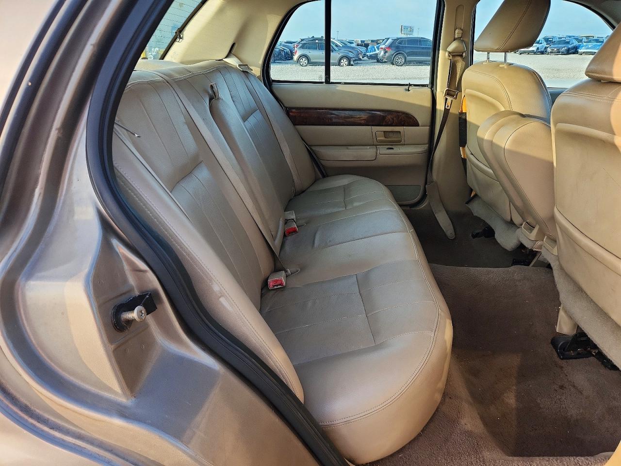 2004 Mercury Grand Marquis Ls Gold vin: 2MEFM75W54X656611