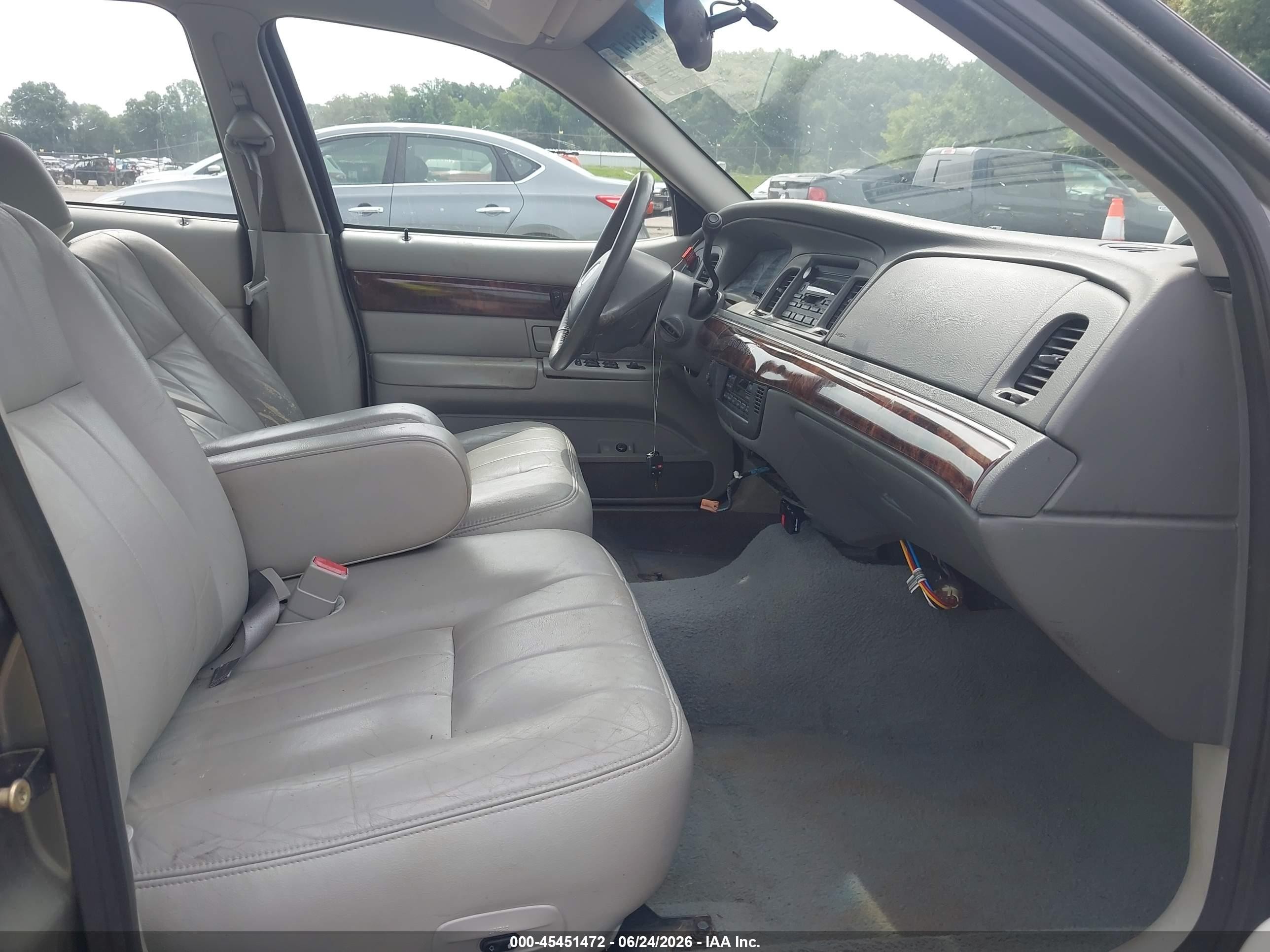 2004 Mercury Grand Marquis Ls Silver vin: 2MEFM75W54X694369