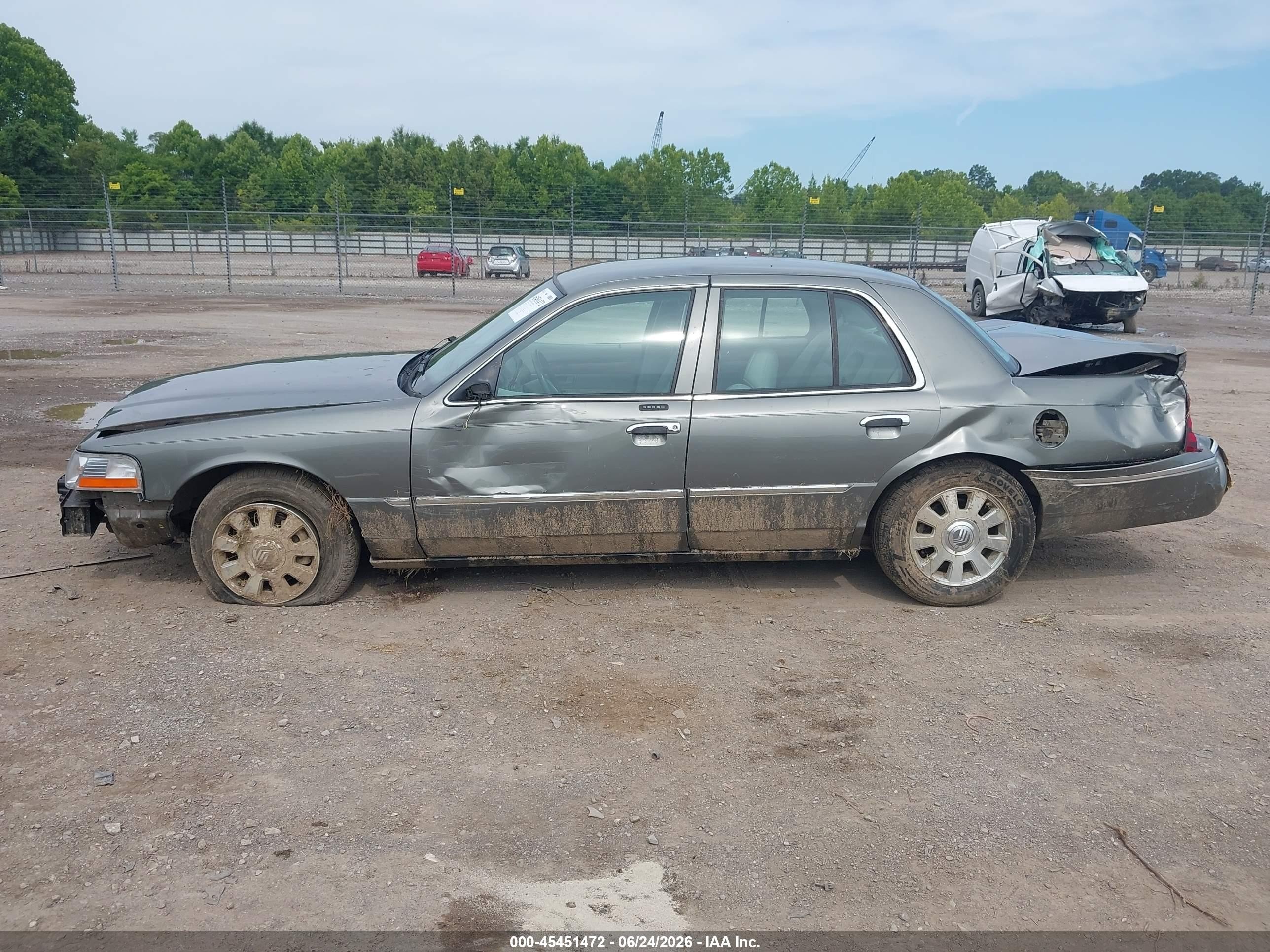 2004 Mercury Grand Marquis Ls Silver vin: 2MEFM75W54X694369