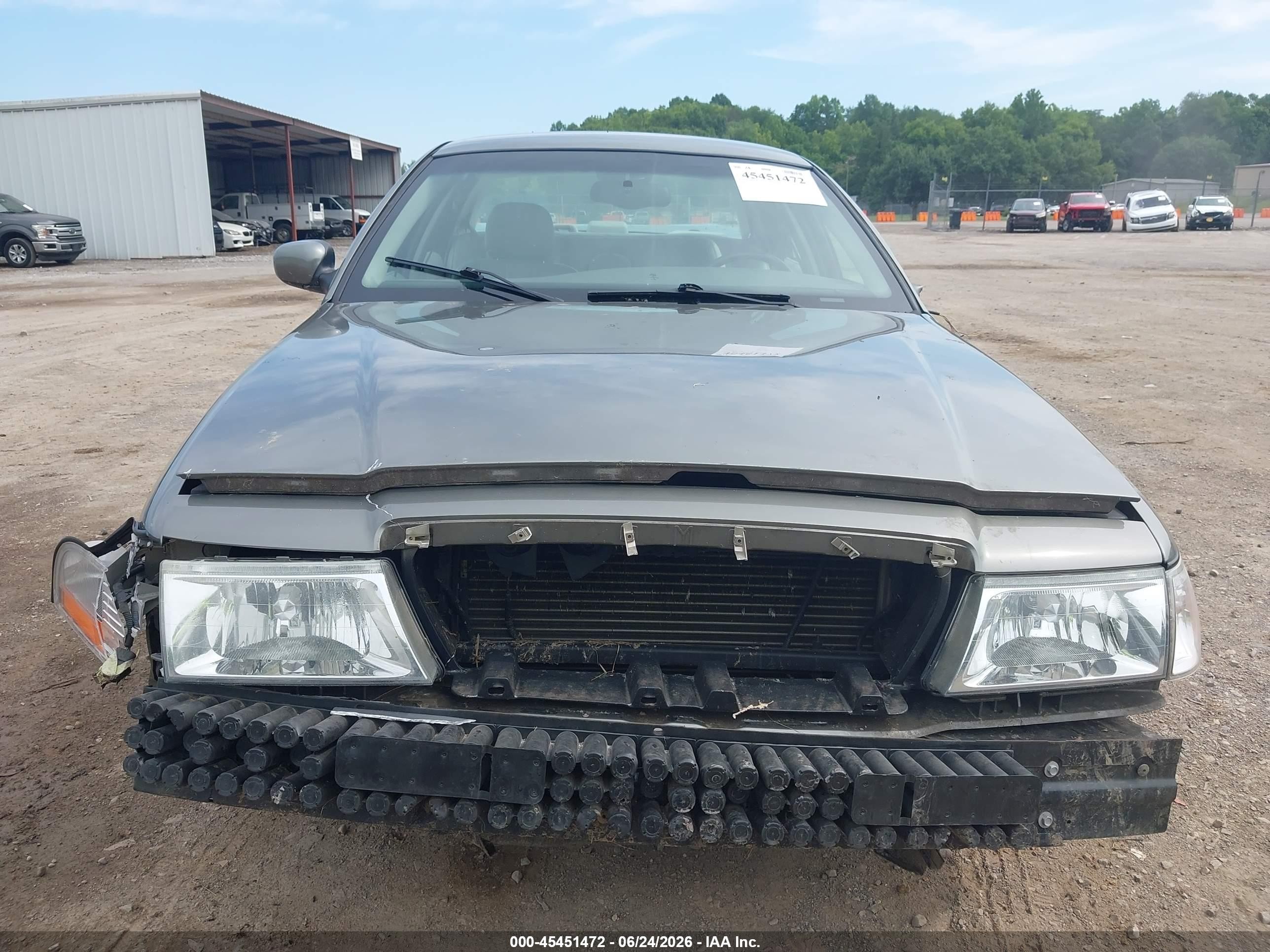 2004 Mercury Grand Marquis Ls Silver vin: 2MEFM75W54X694369