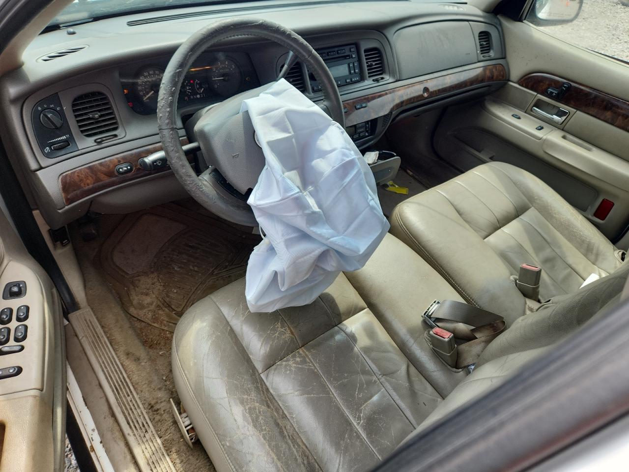 2006 Mercury Grand Marquis Ls White vin: 2MEFM75W56X651069