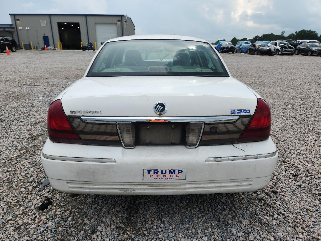 2006 Mercury Grand Marquis Ls White vin: 2MEFM75W56X651069