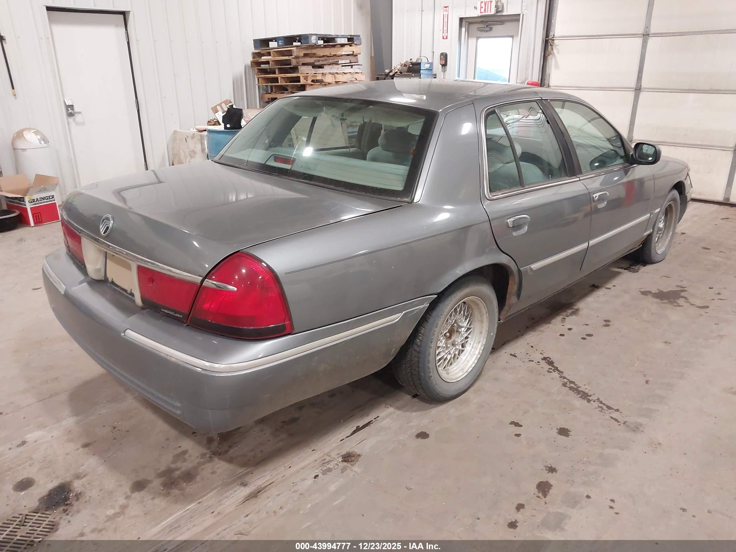 1998 Mercury Grand Marquis   Gray vin: 2MEFM75W5WX603734