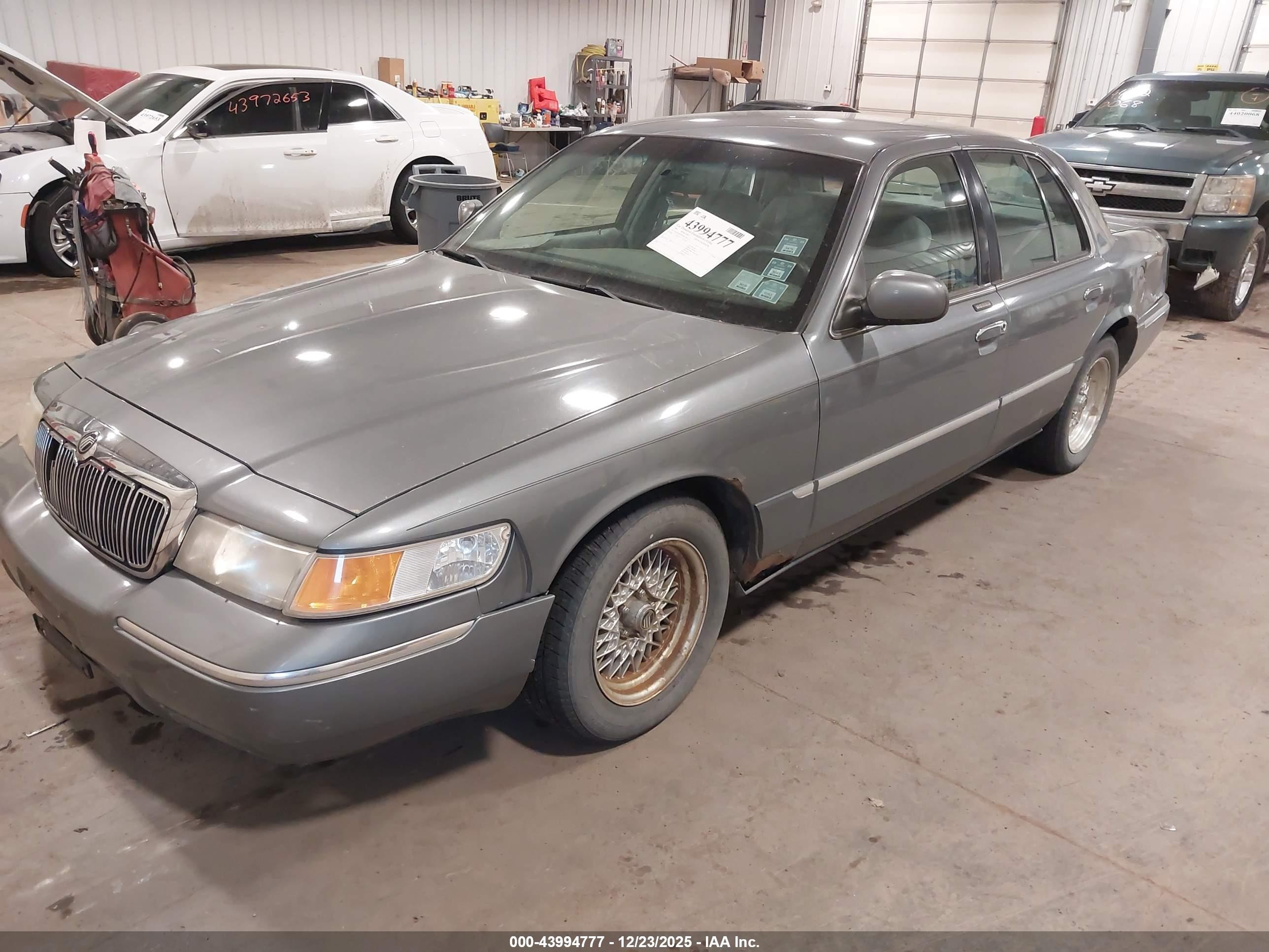 1998 Mercury Grand Marquis   Gray vin: 2MEFM75W5WX603734
