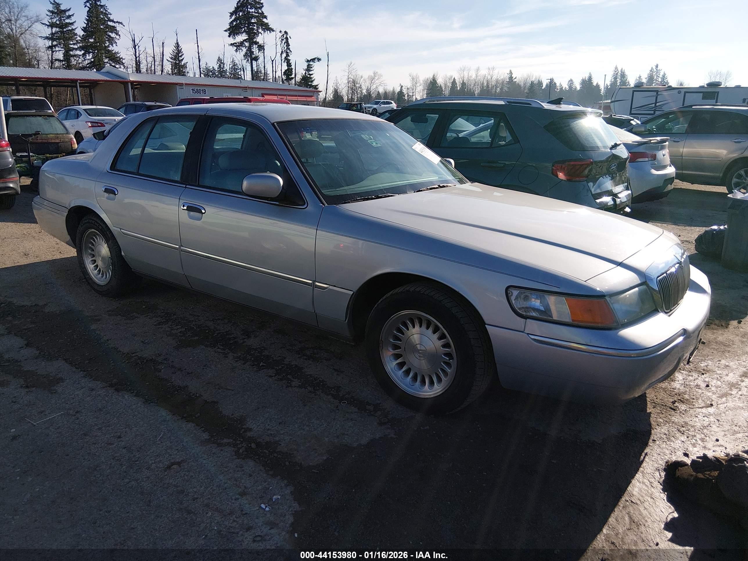 1998 Mercury Grand Marquis   Серебряный vin: 2MEFM75W5WX648883