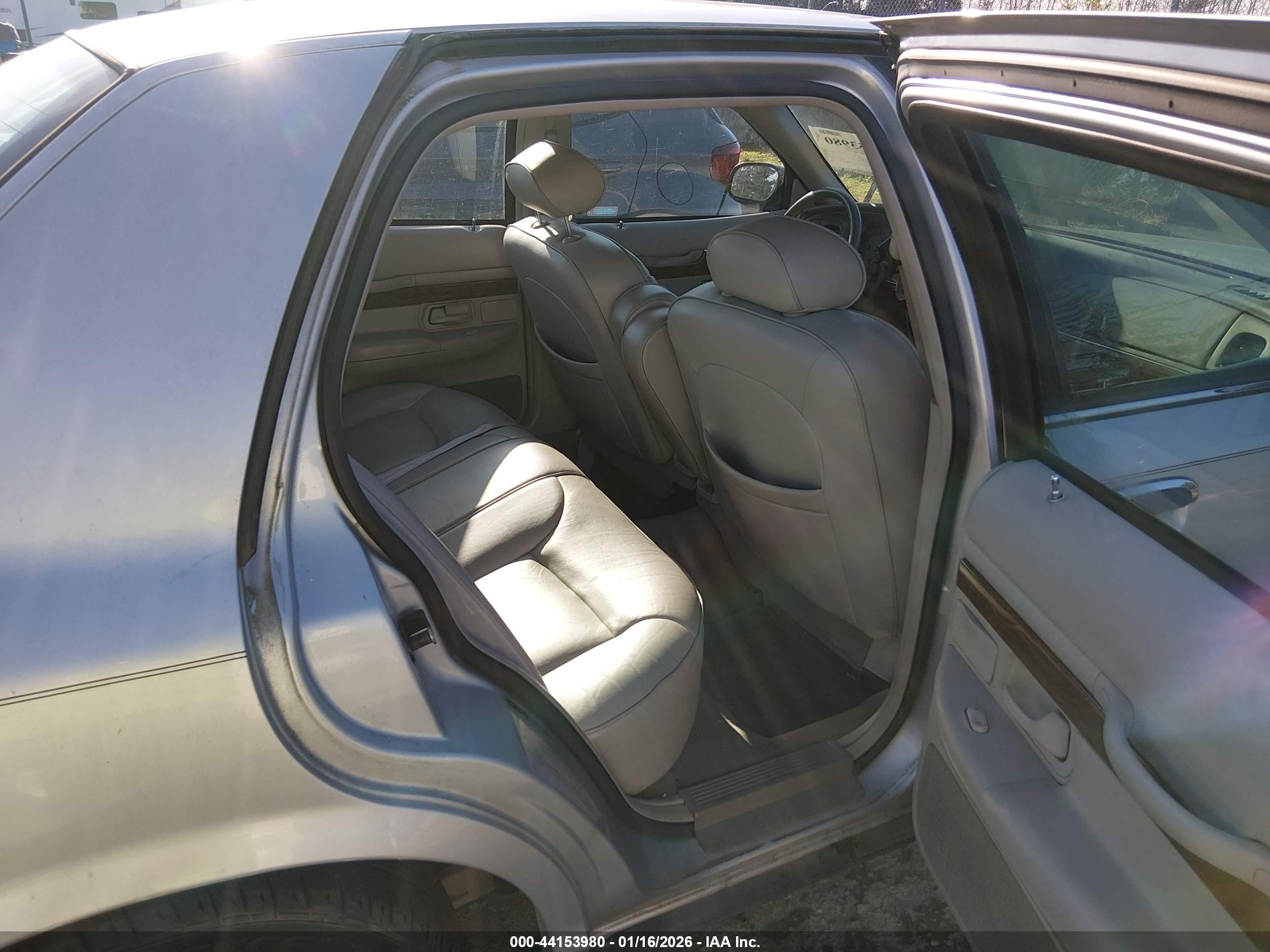 1998 Mercury Grand Marquis   Silver vin: 2MEFM75W5WX648883