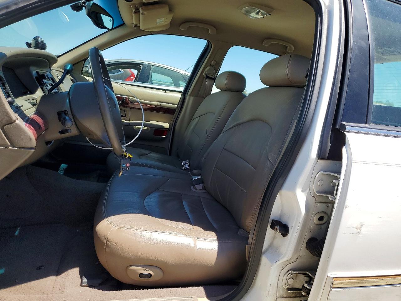 2000 Mercury Grand Marquis Ls Белый vin: 2MEFM75W5YX685323