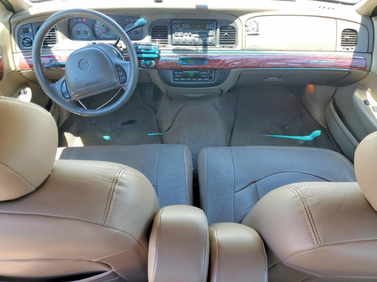 2000 Mercury Grand Marquis Ls Белый vin: 2MEFM75W5YX685323