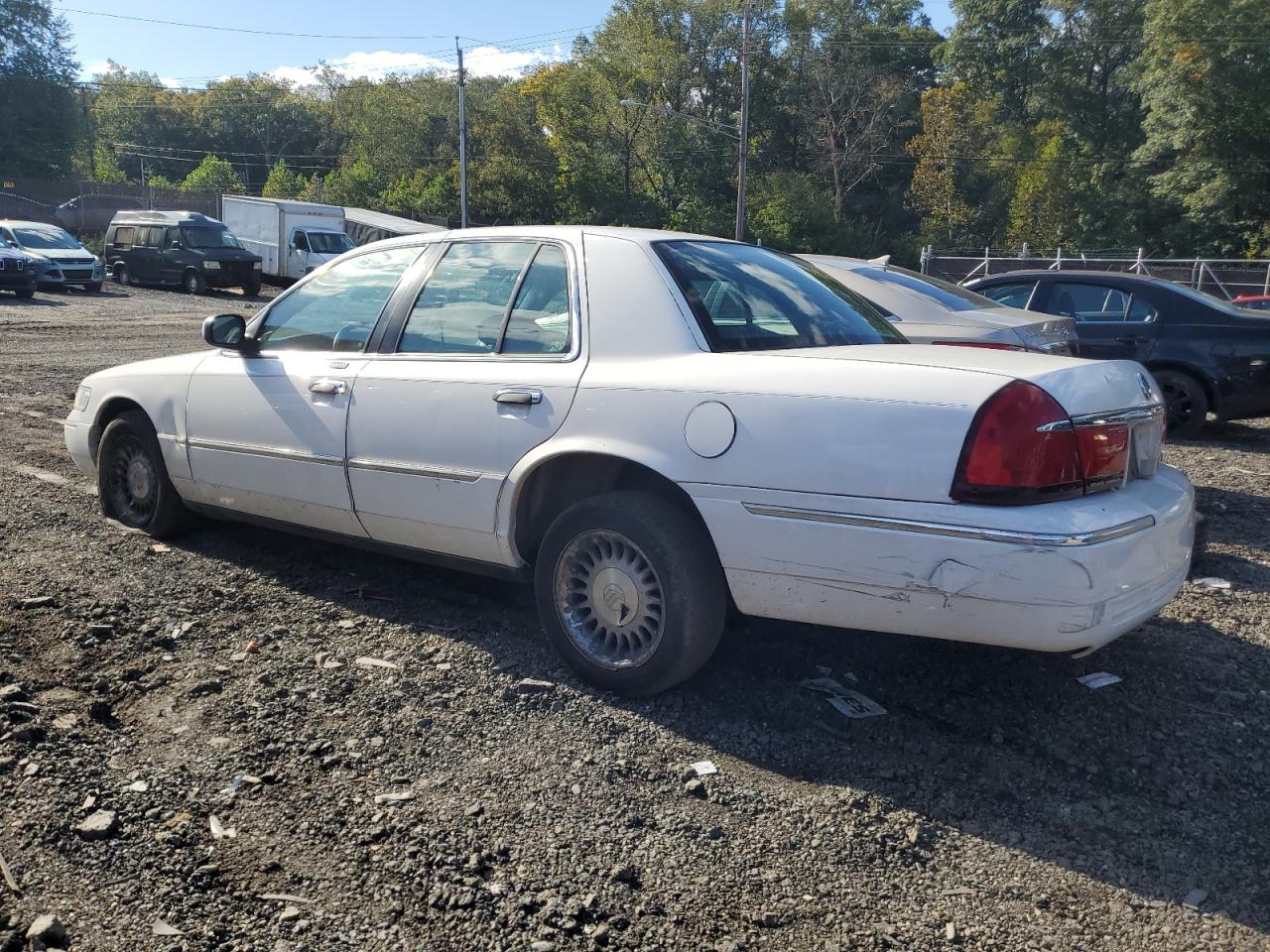 2001 Mercury Grand Marquis Ls White vin: 2MEFM75W61X681545