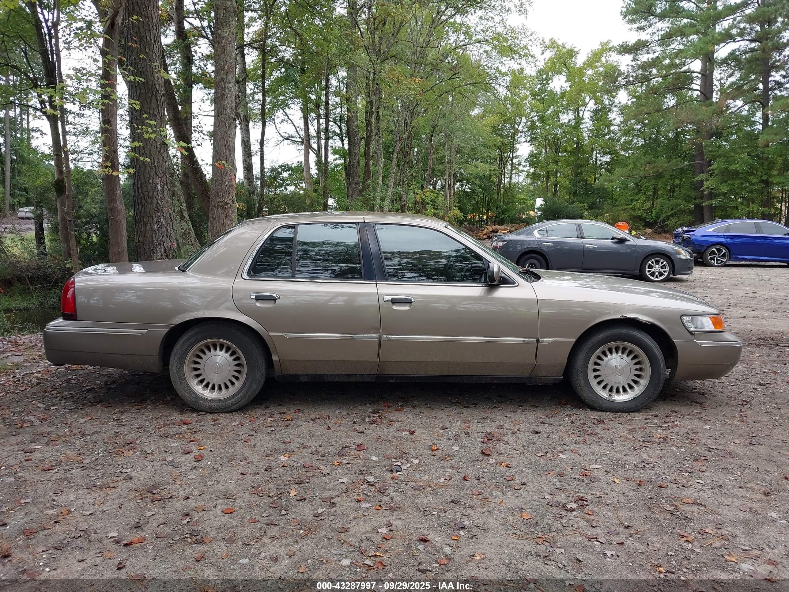 2002 Mercury Grand Marquis Ls Коричневый vin: 2MEFM75W62X664200