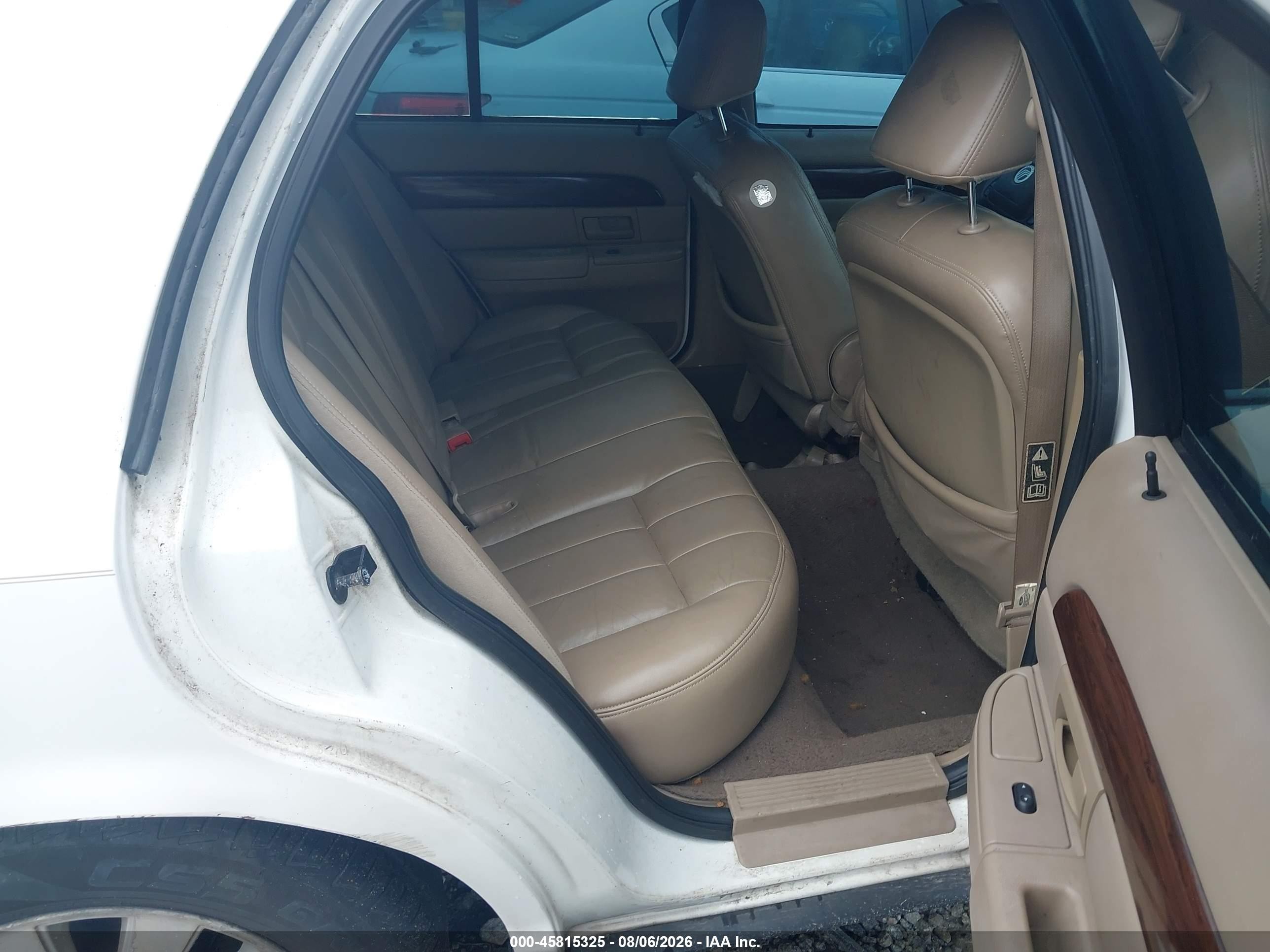 2003 Mercury Grand Marquis Ls Белый vin: 2MEFM75W63X621381