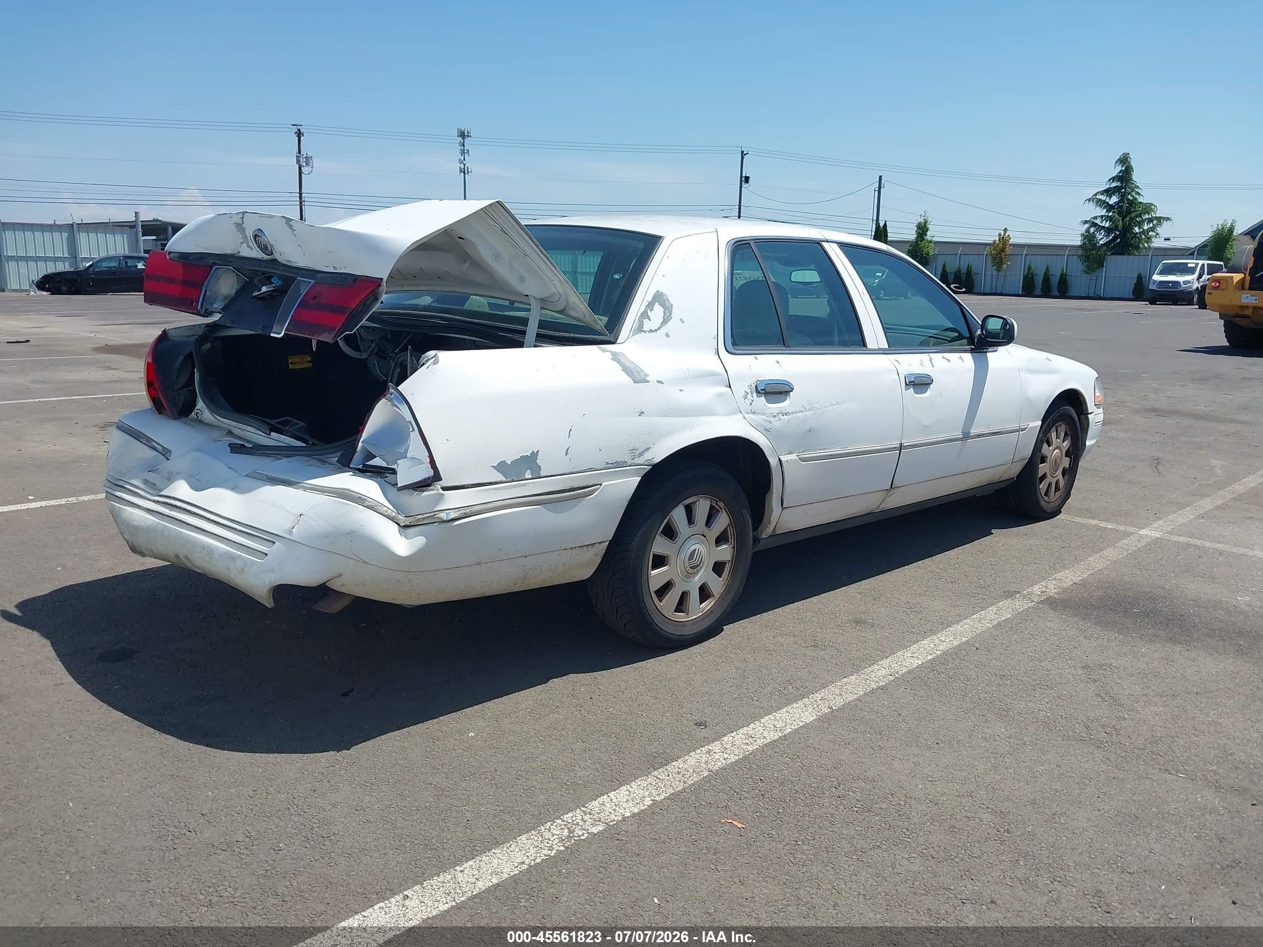 2003 Mercury Grand Marquis Ls White vin: 2MEFM75W63X702073