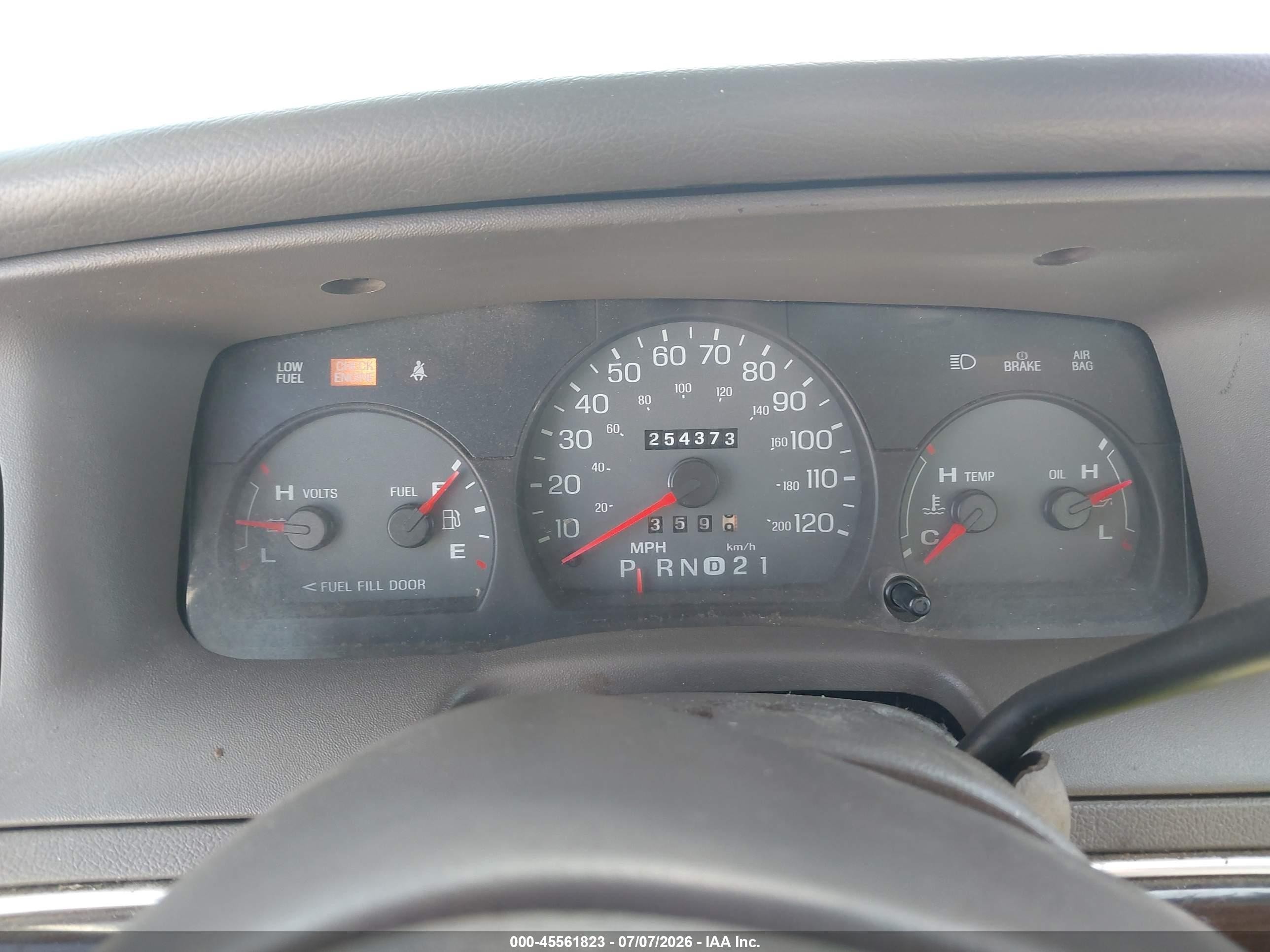 2003 Mercury Grand Marquis Ls White vin: 2MEFM75W63X702073