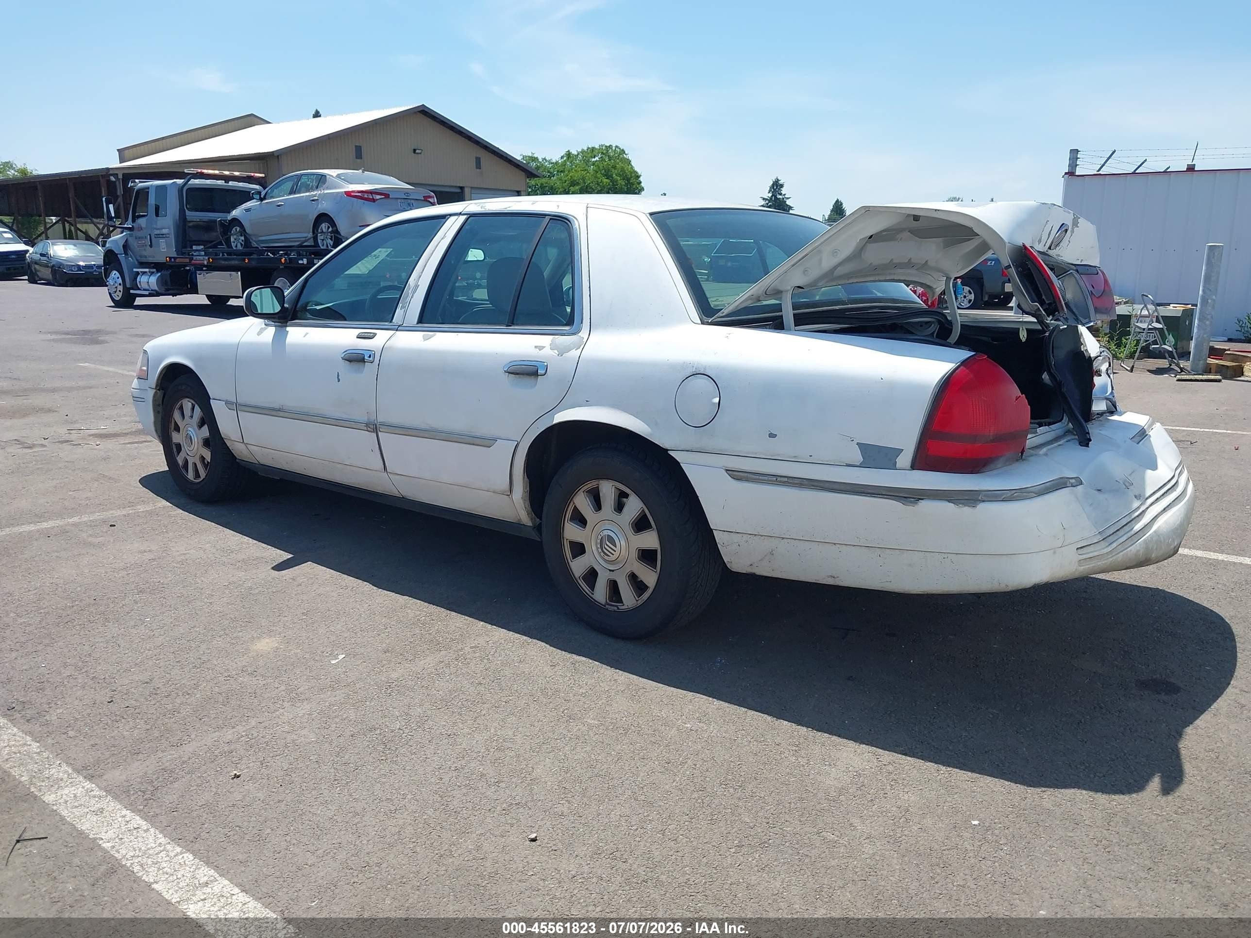 2003 Mercury Grand Marquis Ls White vin: 2MEFM75W63X702073