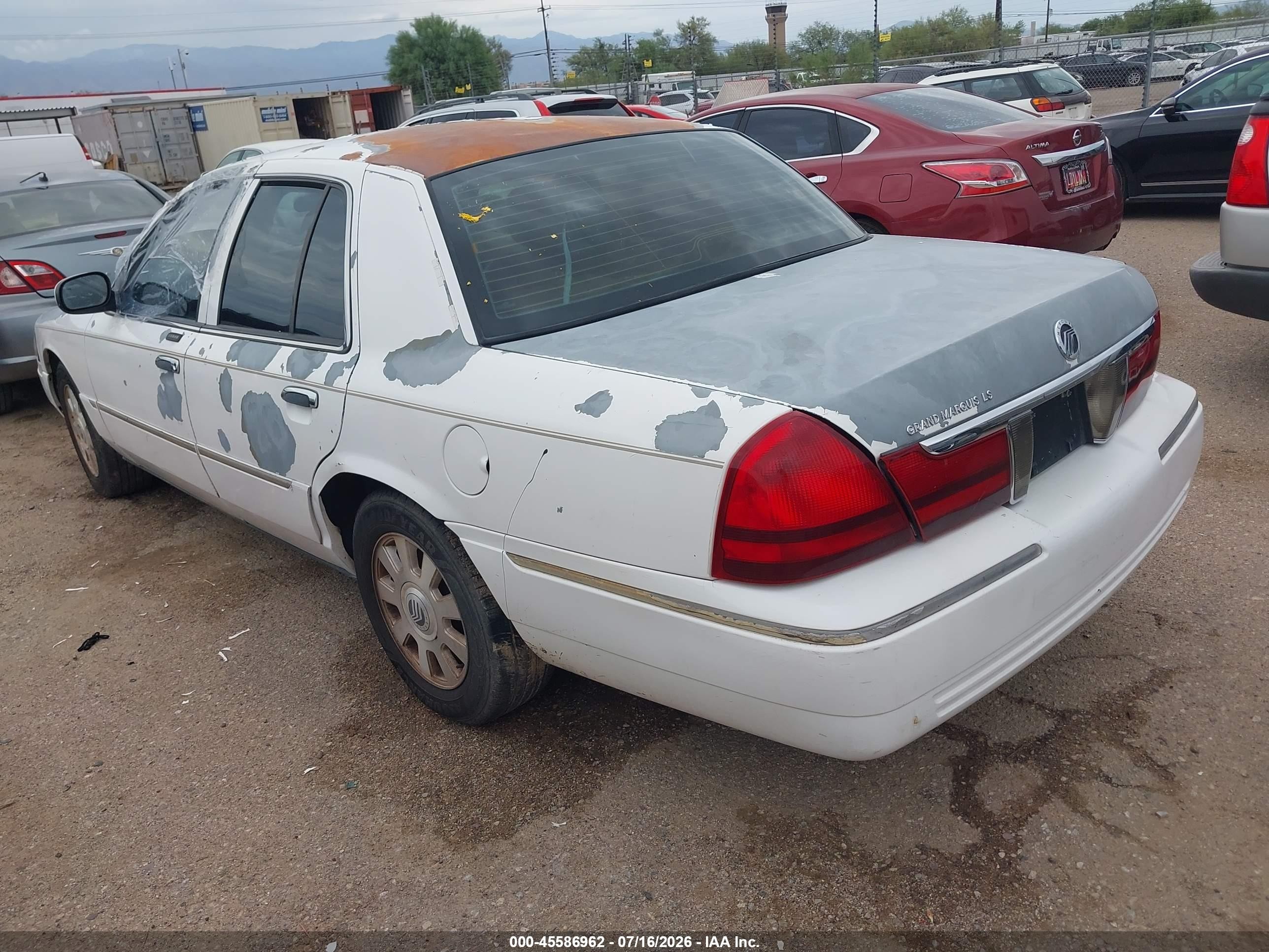 2004 Mercury Grand Marquis Ls White vin: 2MEFM75W64X620278